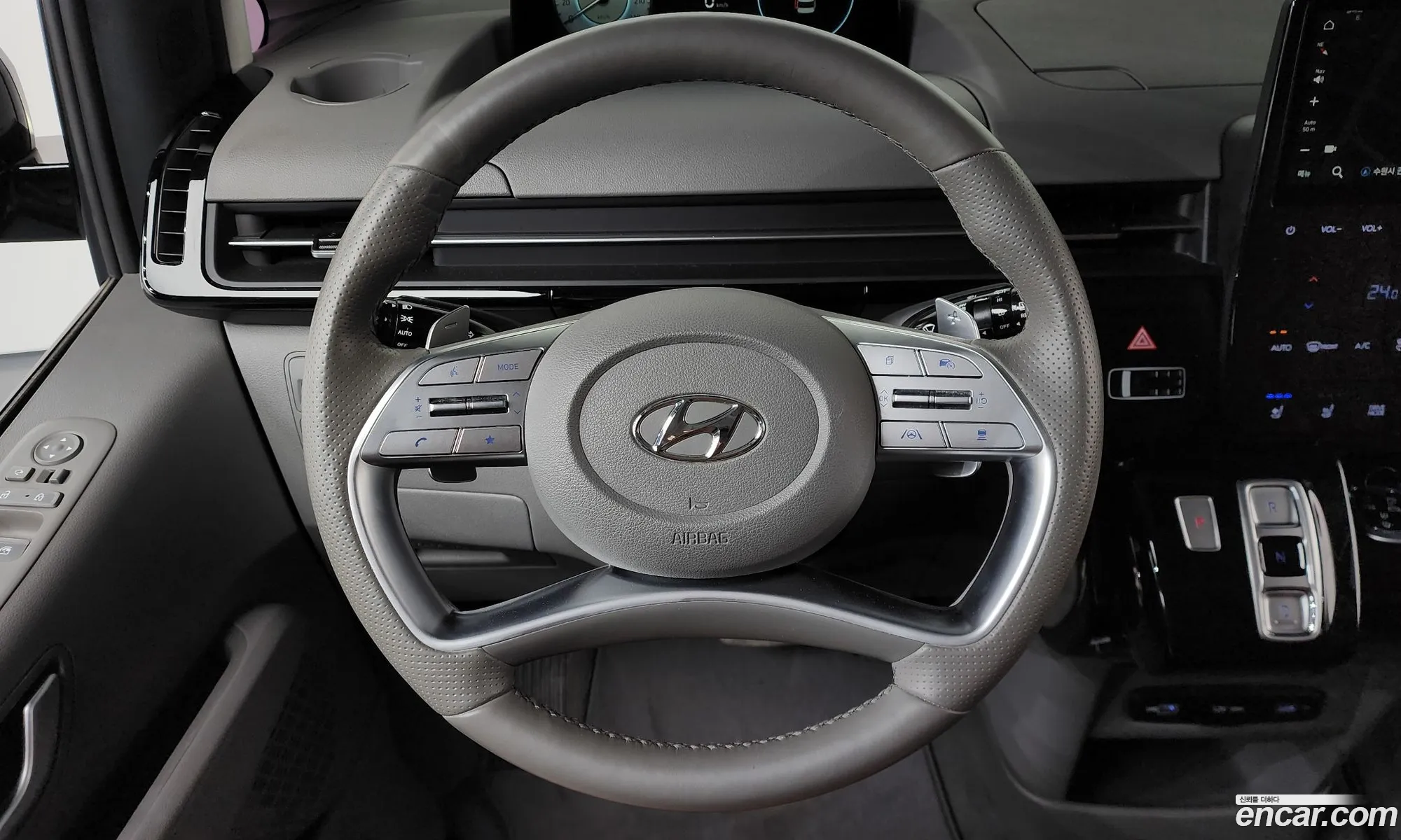 Hyundai Staria 2021 — 7