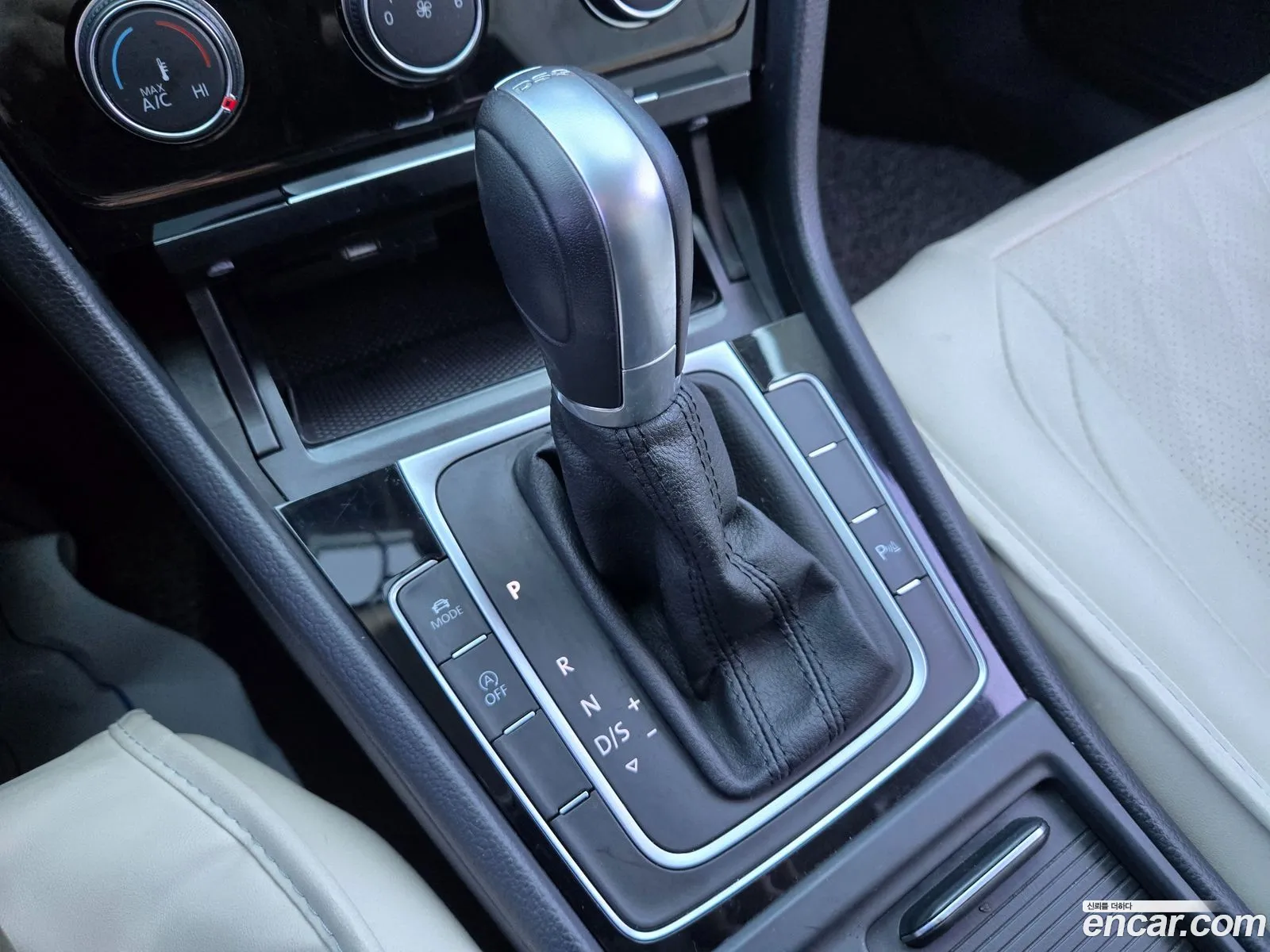 Volkswagen Golf 7th Gen 2014 — 17
