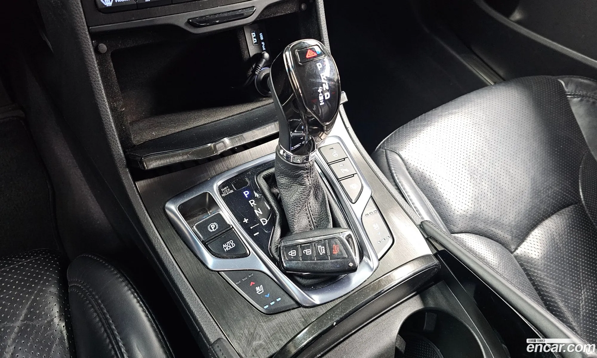 Hyundai Grandeur HG 2016 — 18