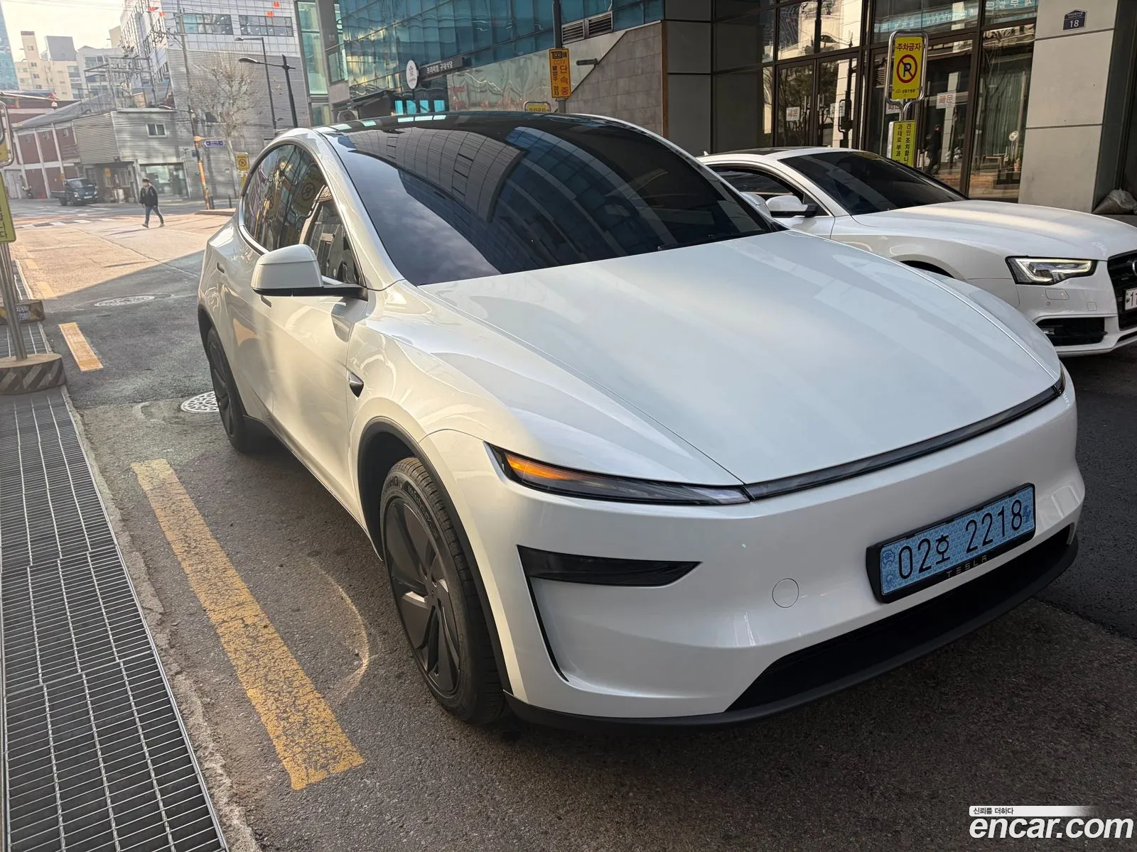 Tesla Model Y 2025 — 5