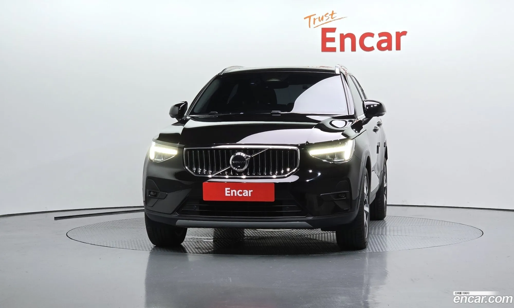 Volvo XC40 2023 — 9