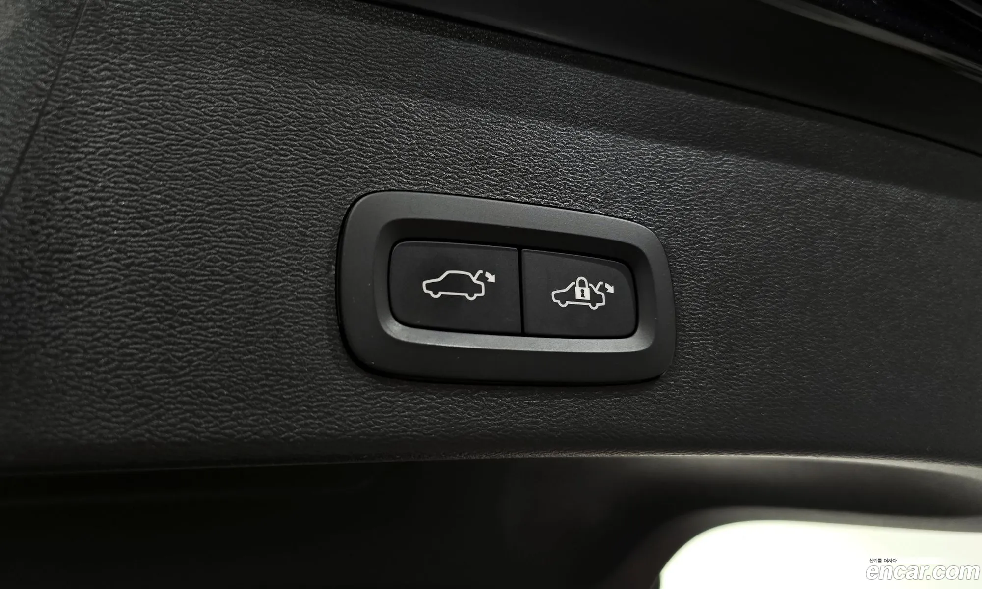 Volvo XC40 2023 — 5