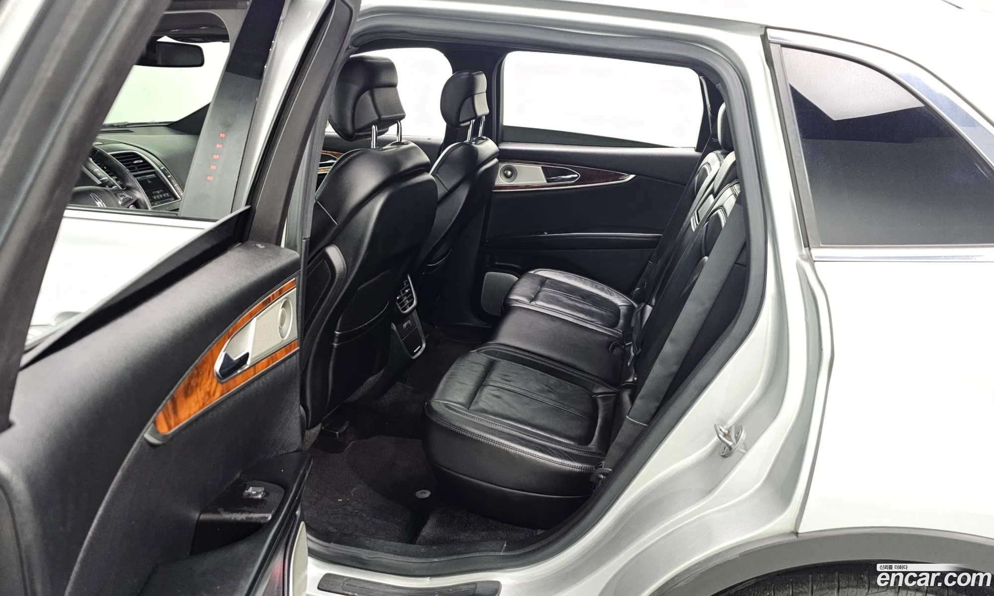 Lincoln MKX 2016 2LMPJ8LP5GBL45228 — 16