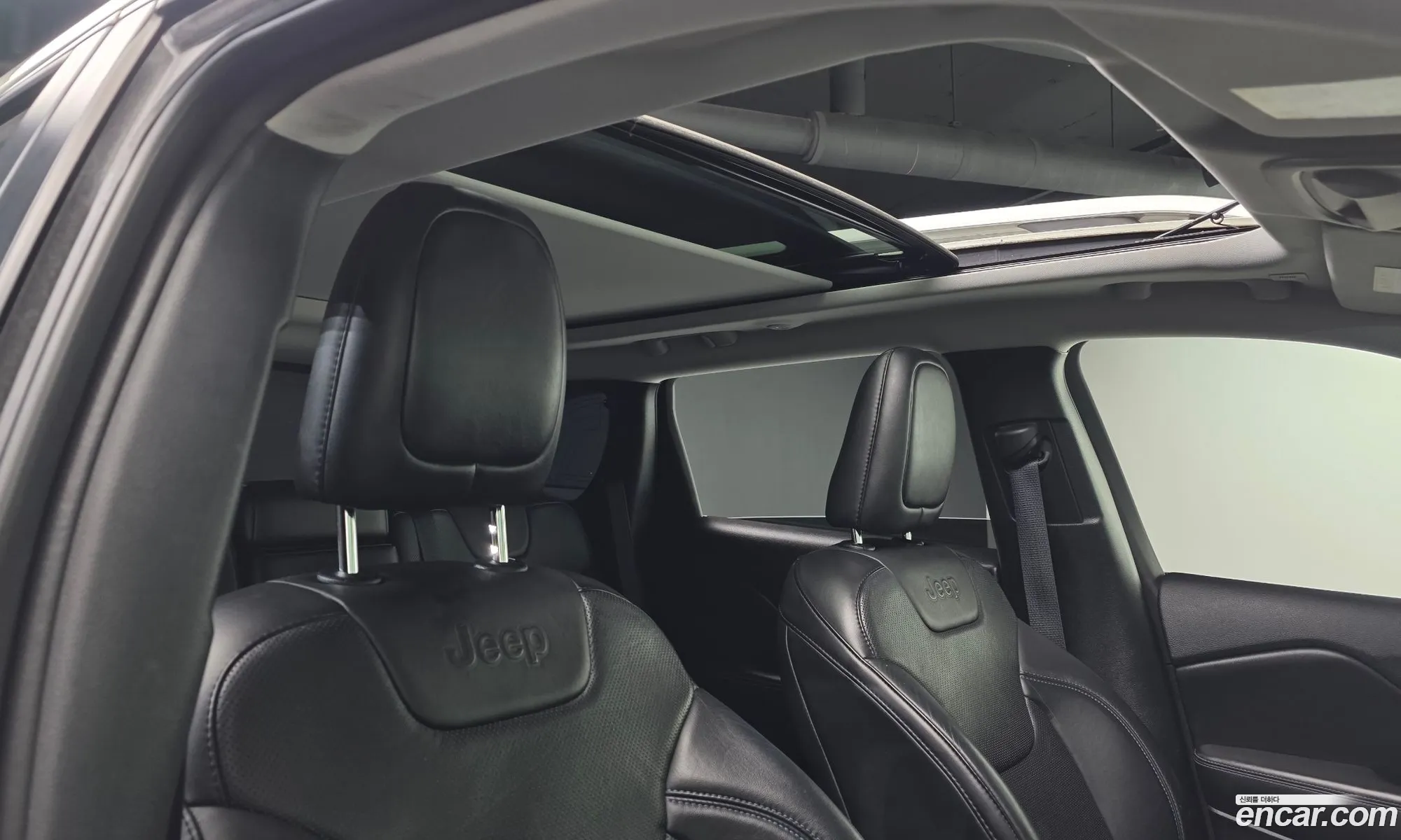 Jeep Cherokee 2018 1C4PJMCB3KD166721 — 16