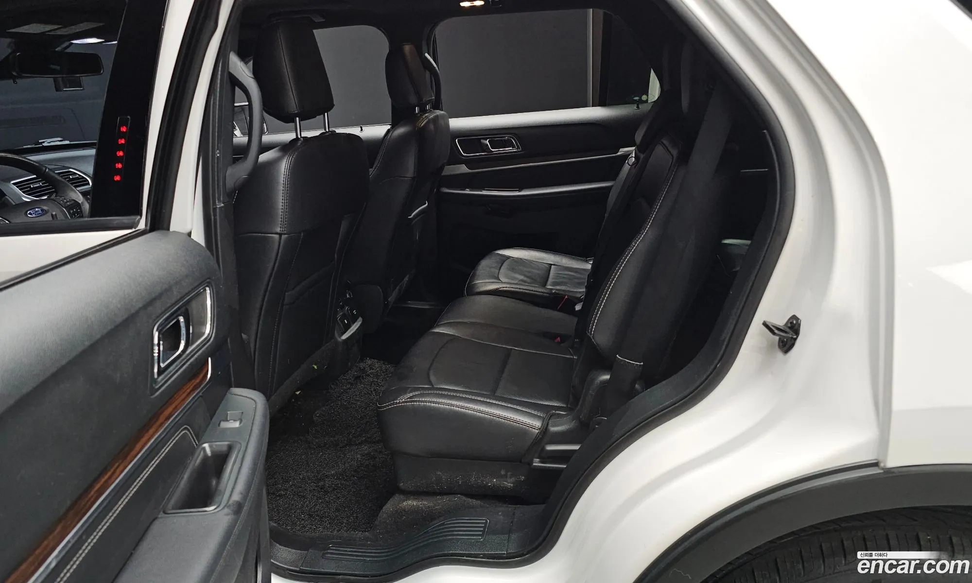 Ford Explorer 2019 — 15