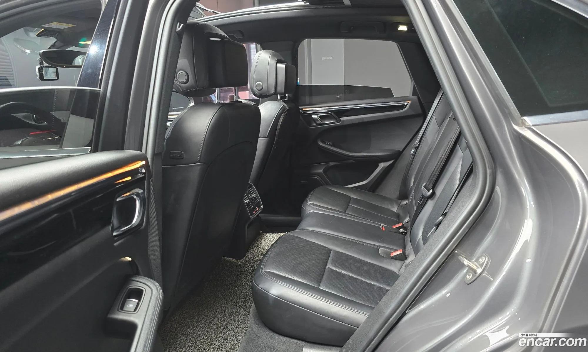 Porsche Macan 2015 WP1AD2950FLB35830 — 2