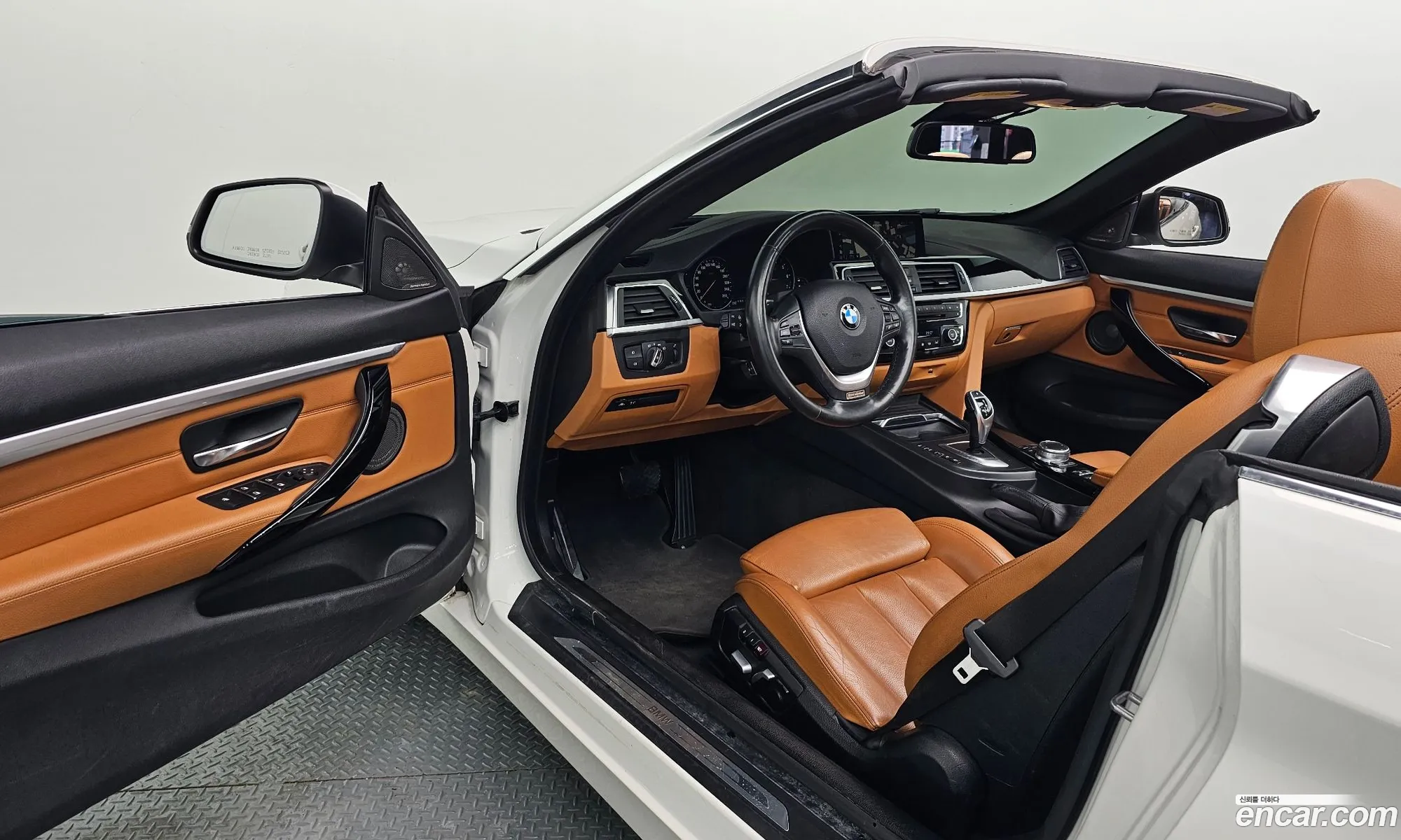 BMW 4 Series 2018 WBA4Z1104JEF34814 — 18