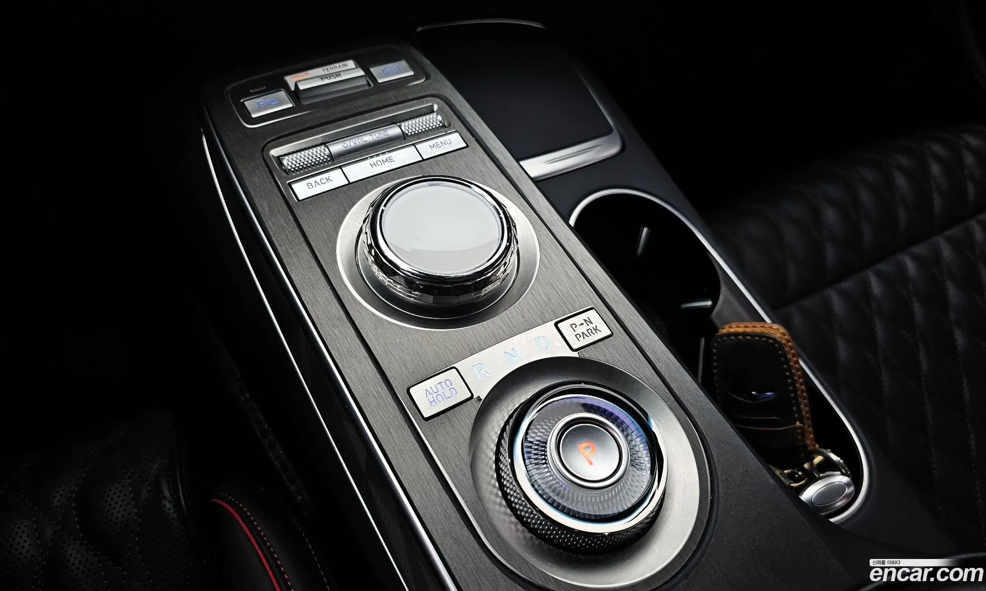 Genesis GV70 2021 — 19