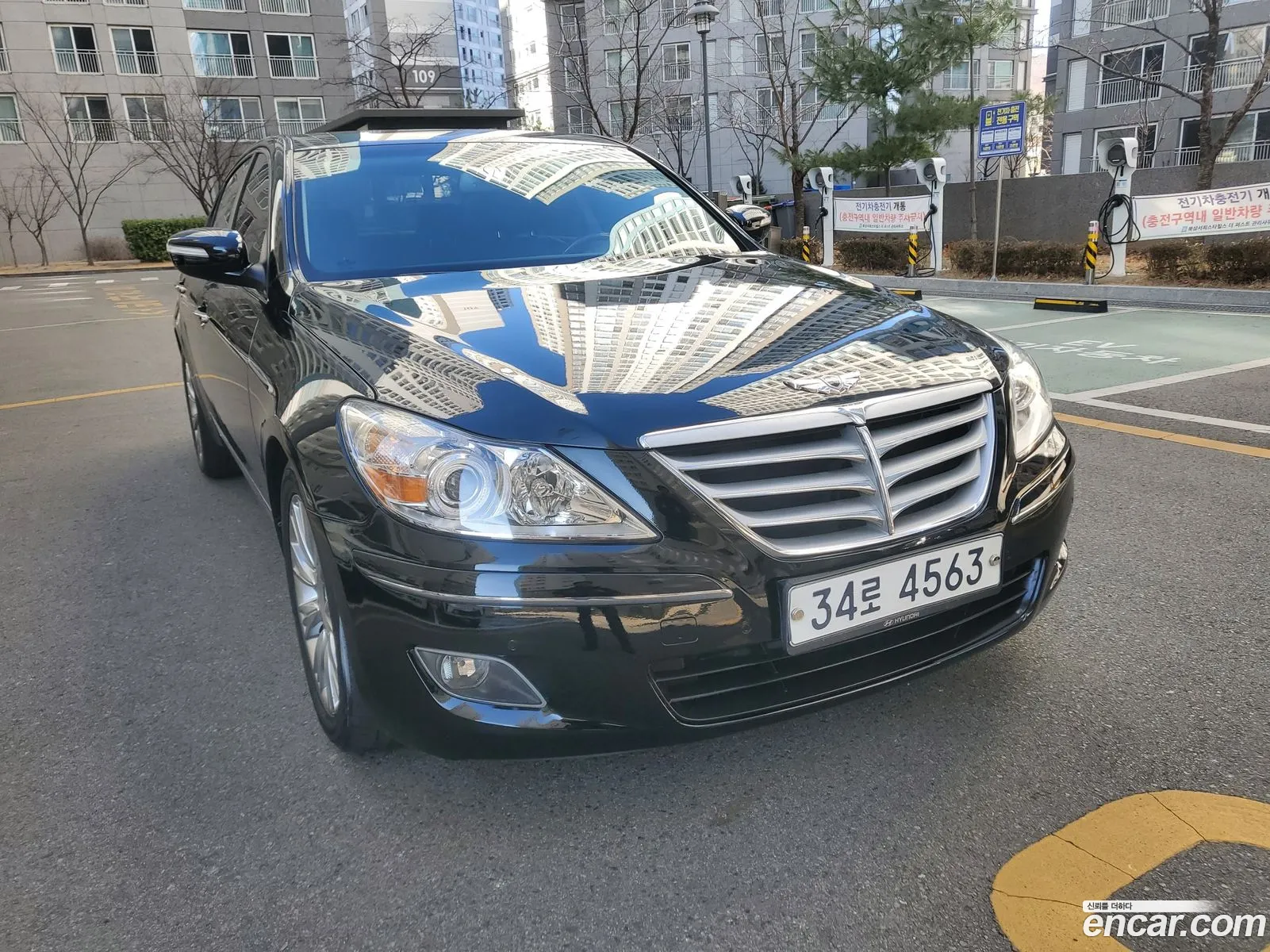 Hyundai Genesis 2010 — 19