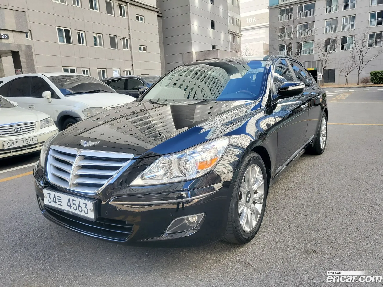 Hyundai Genesis 2010 — 11