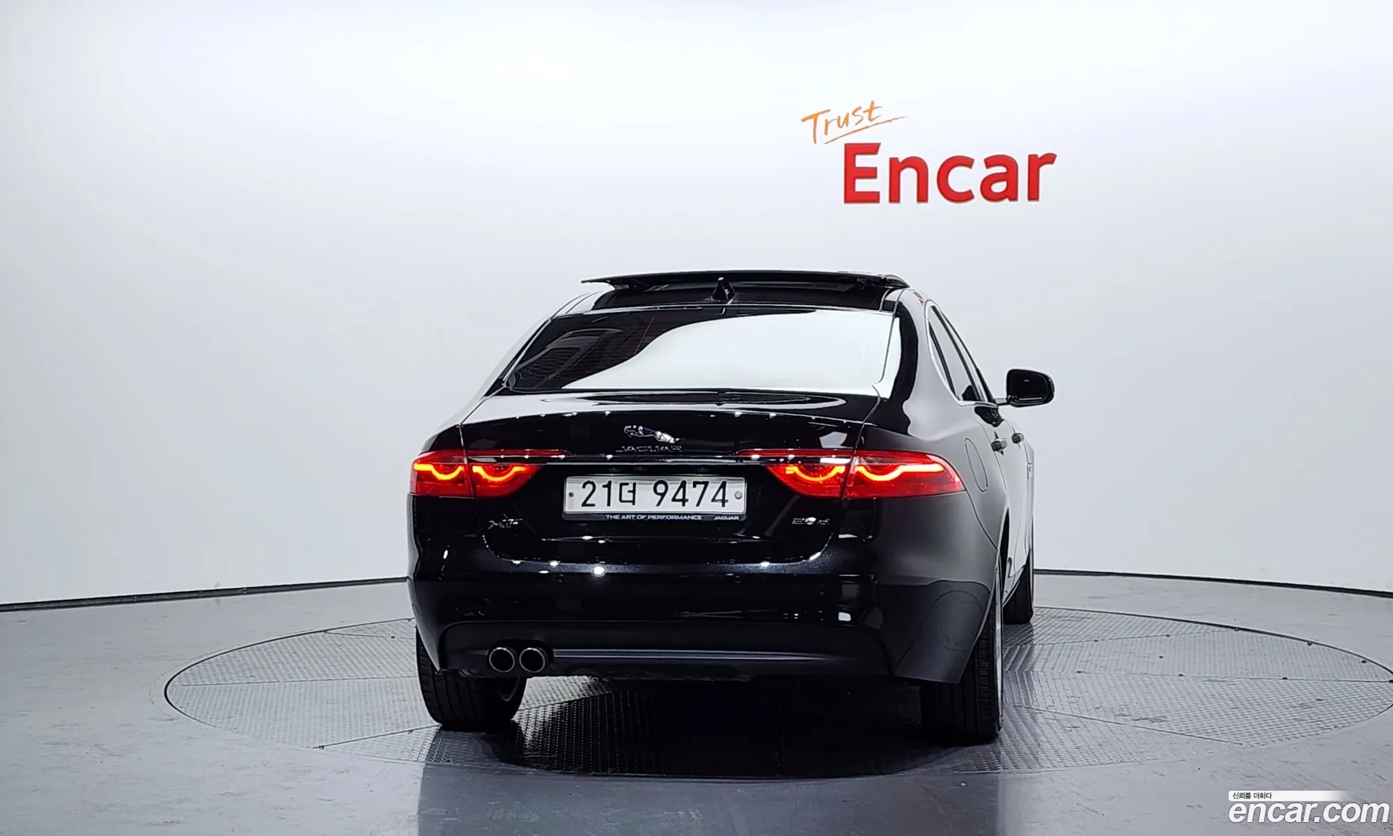Jaguar XF 2017 SAJBB4BN7JCY61938 — 9