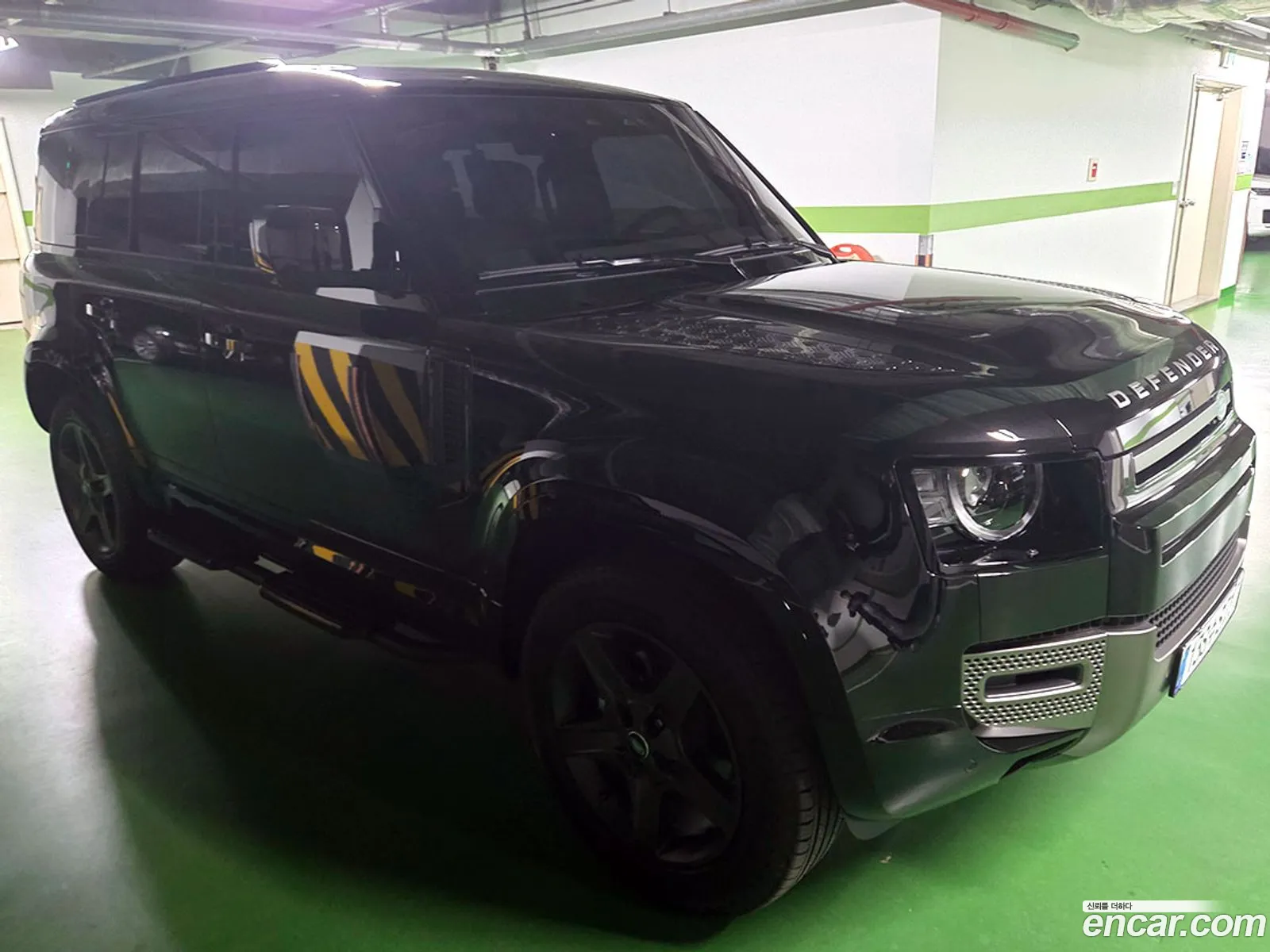 Land Rover Defender 2025 — 11