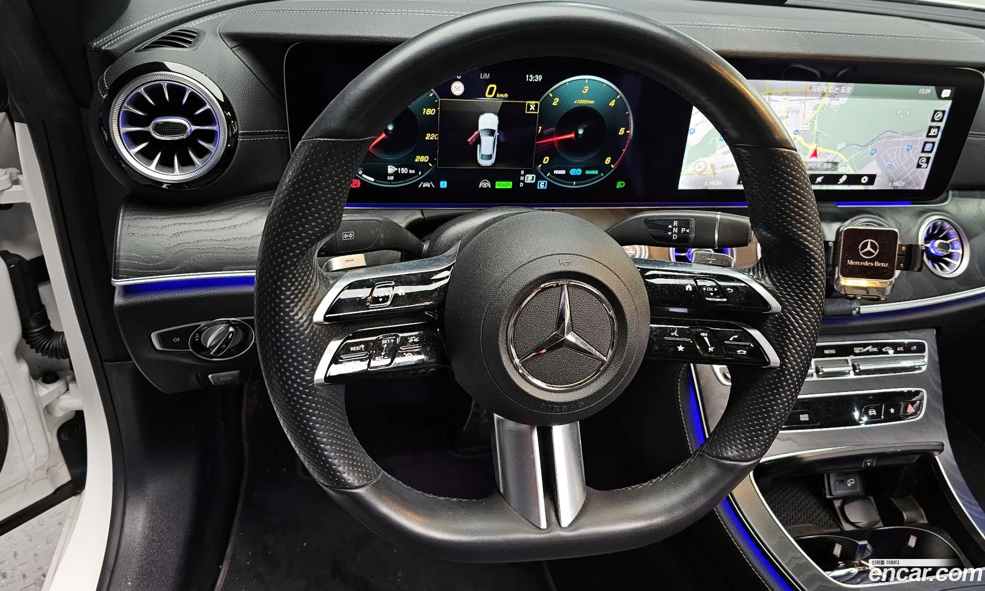 Mercedes-Benz E-Class W213 2022 — 16