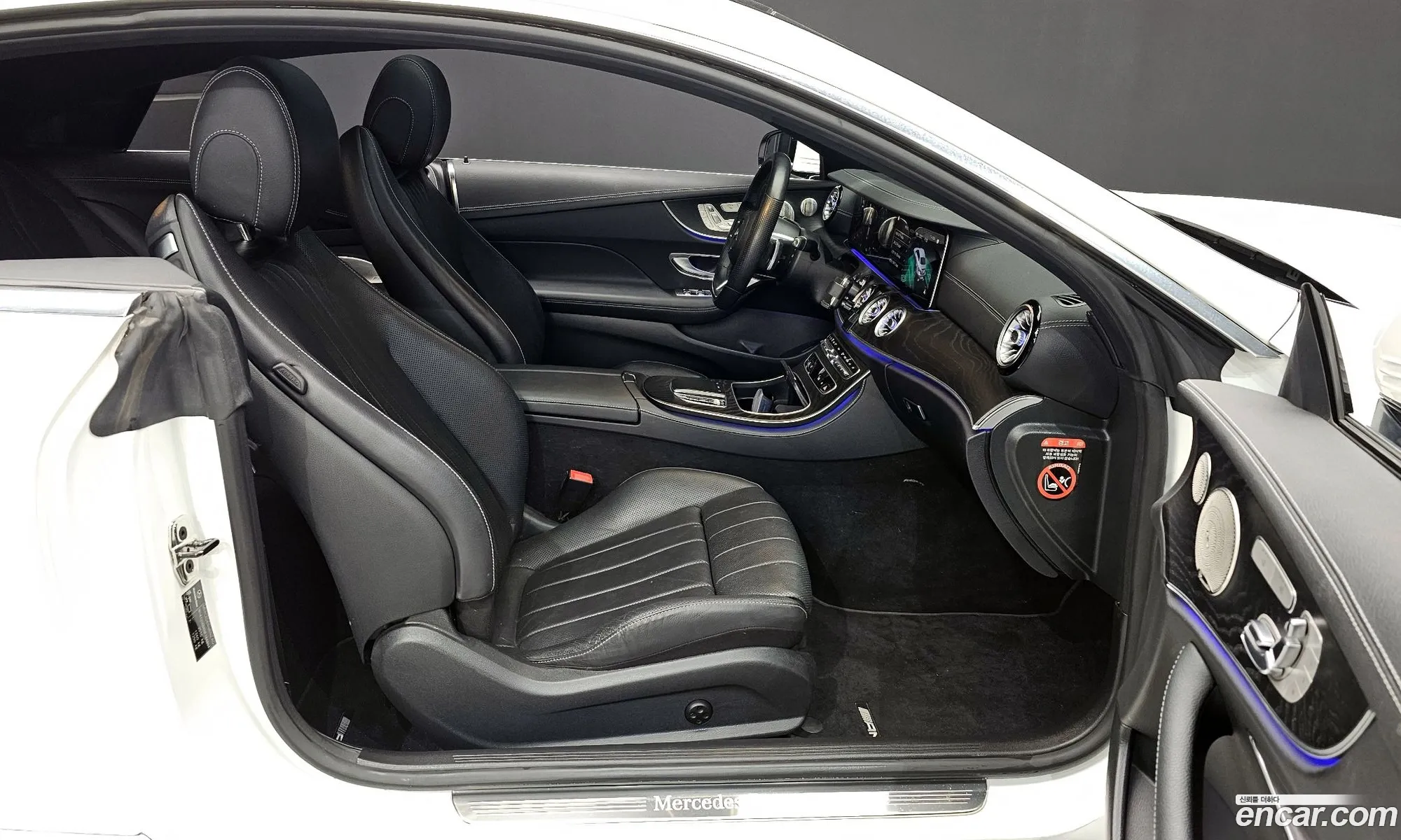 Mercedes-Benz E-Class W213 2022 — 19