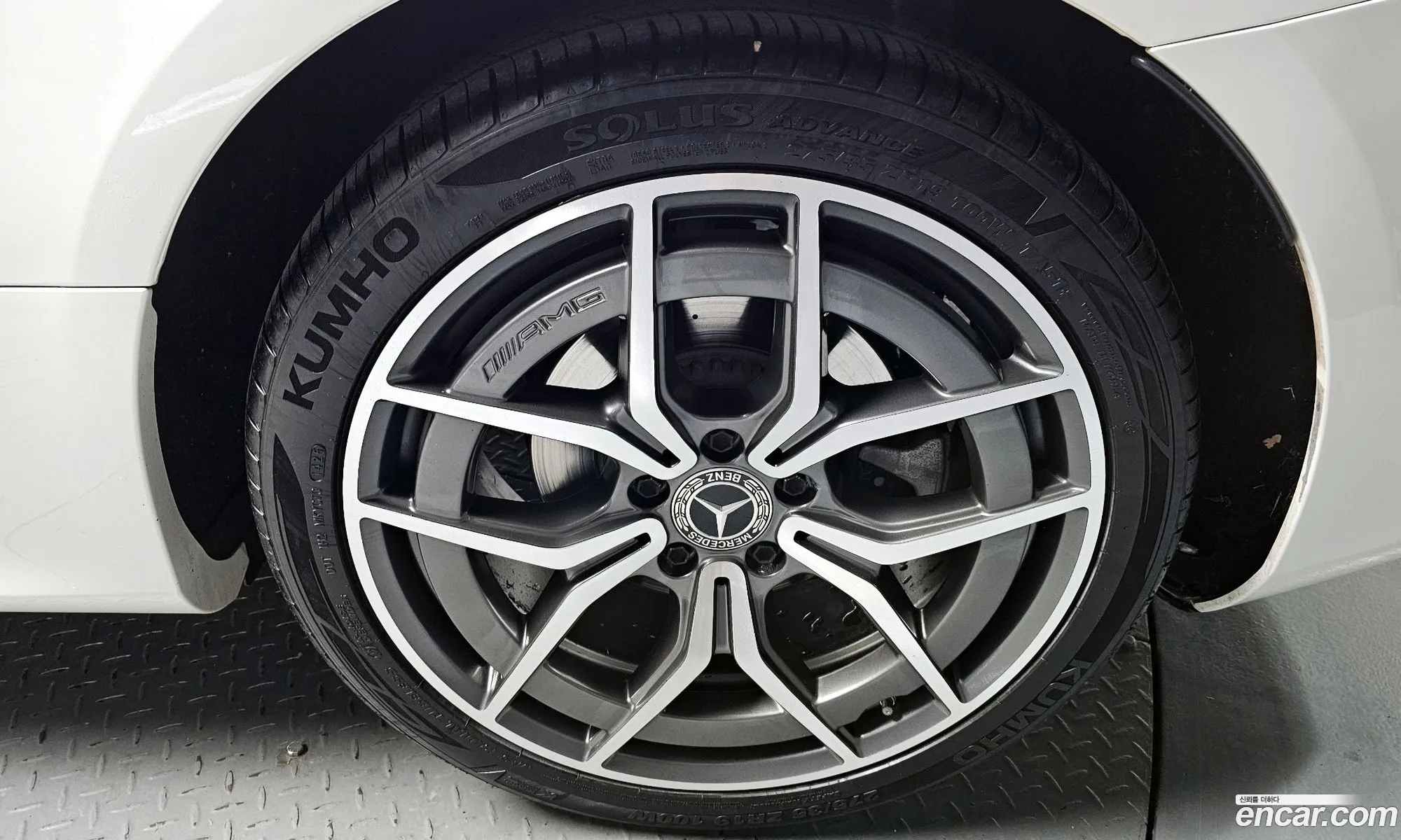 Mercedes-Benz E-Class W213 2022 — 13