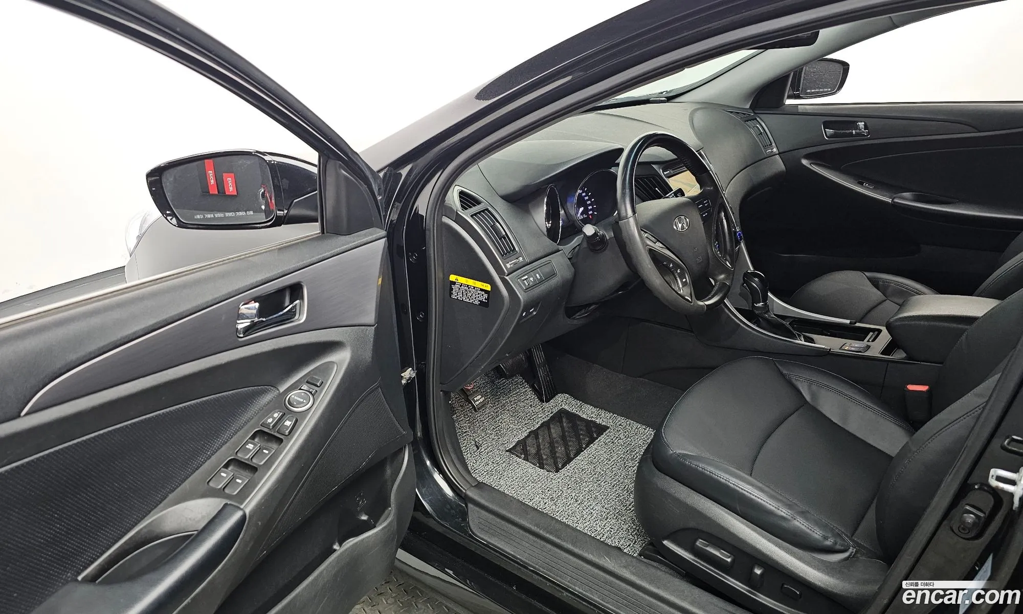 Hyundai Sonata Hybrid 2012 — 17