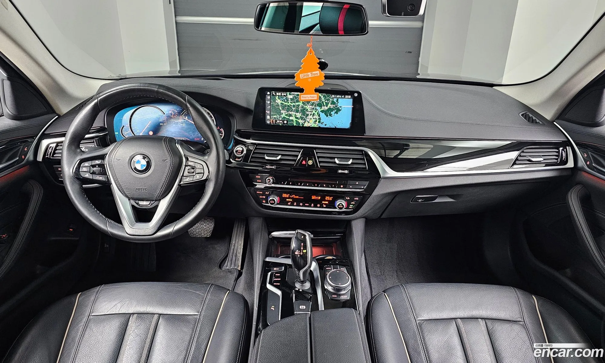 BMW 5 Series 2018 — 17