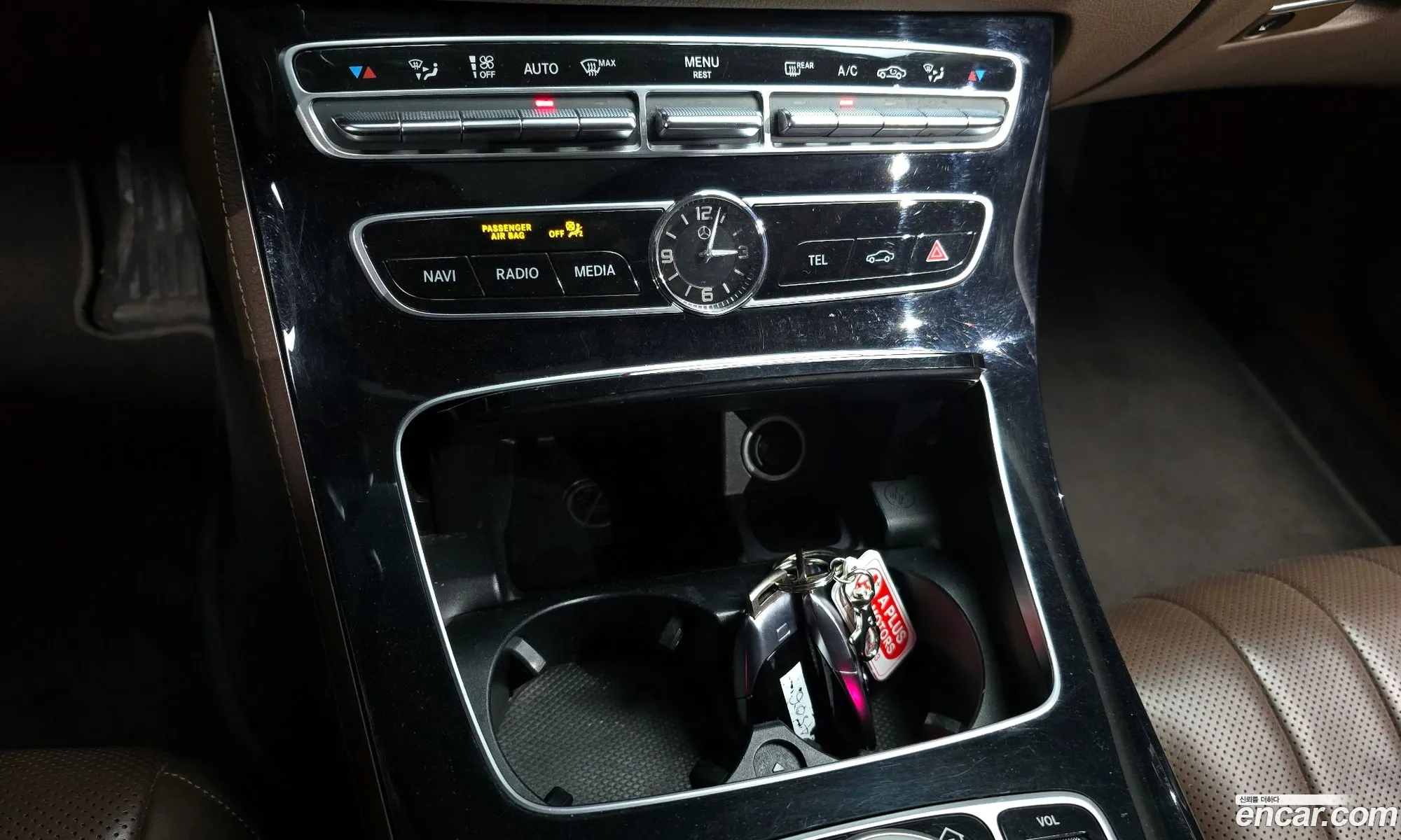 Mercedes-Benz E-Class W213 2017 — 16