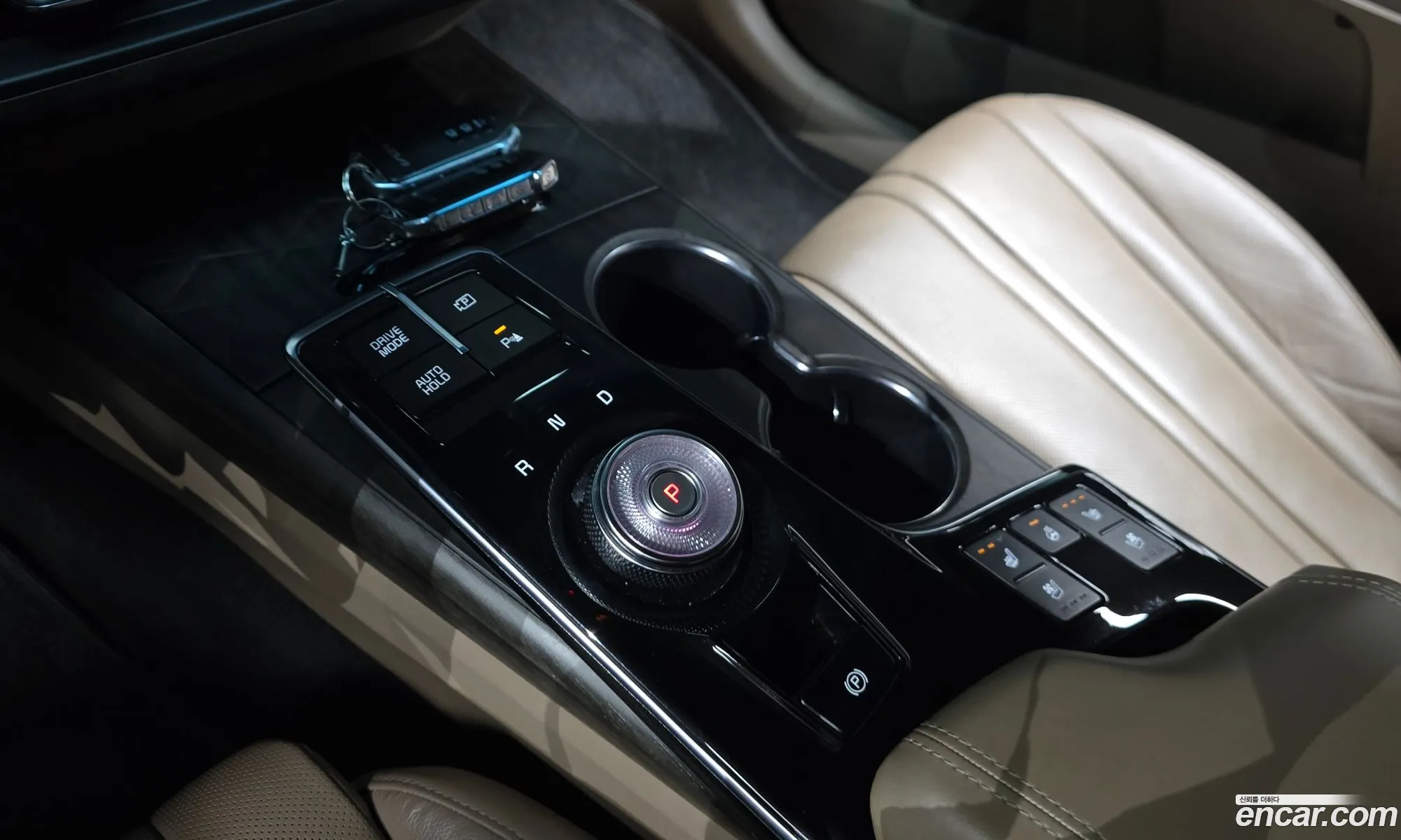 Kia K8 Hybrid 2022 — 14