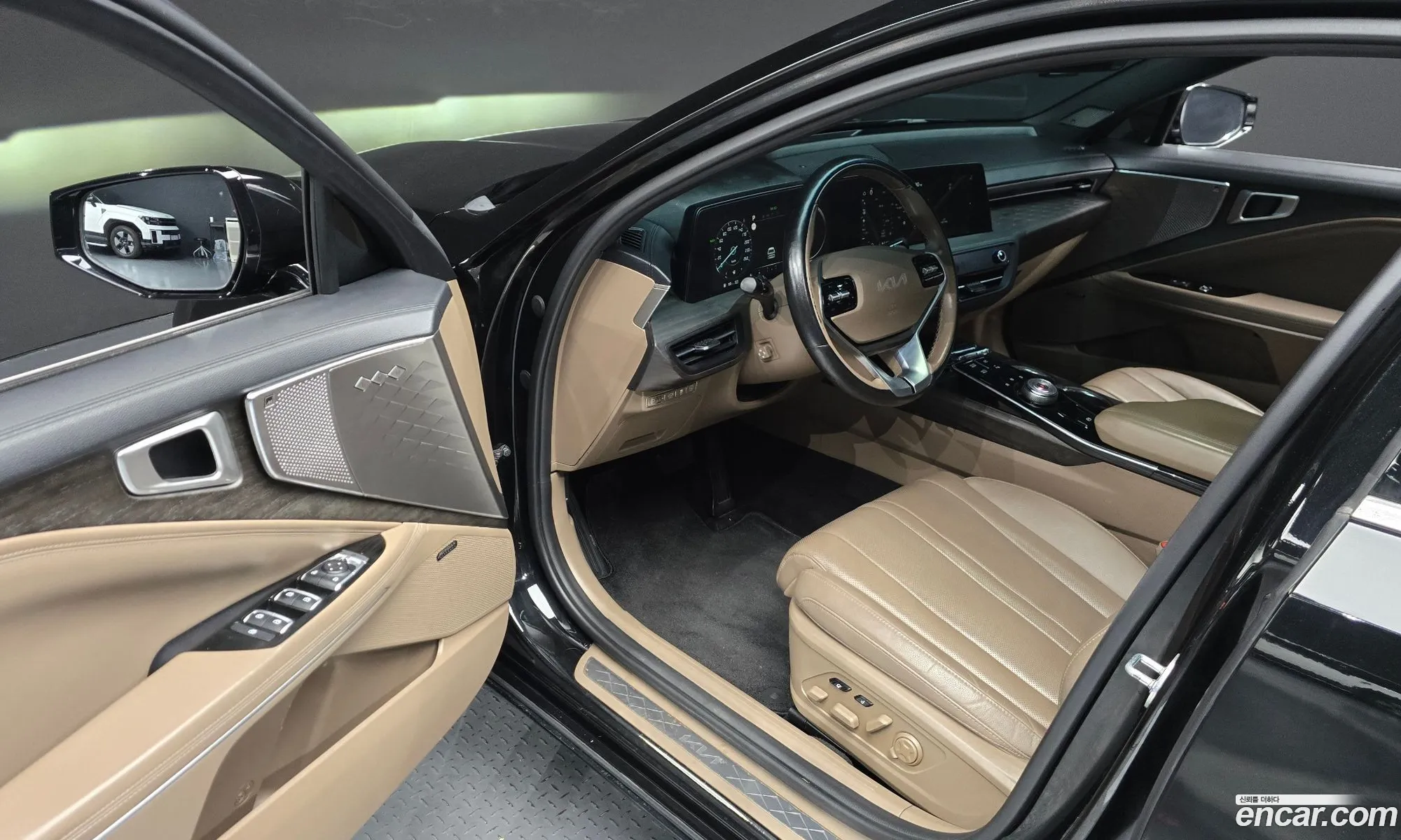 Kia K8 Hybrid 2022 — 3