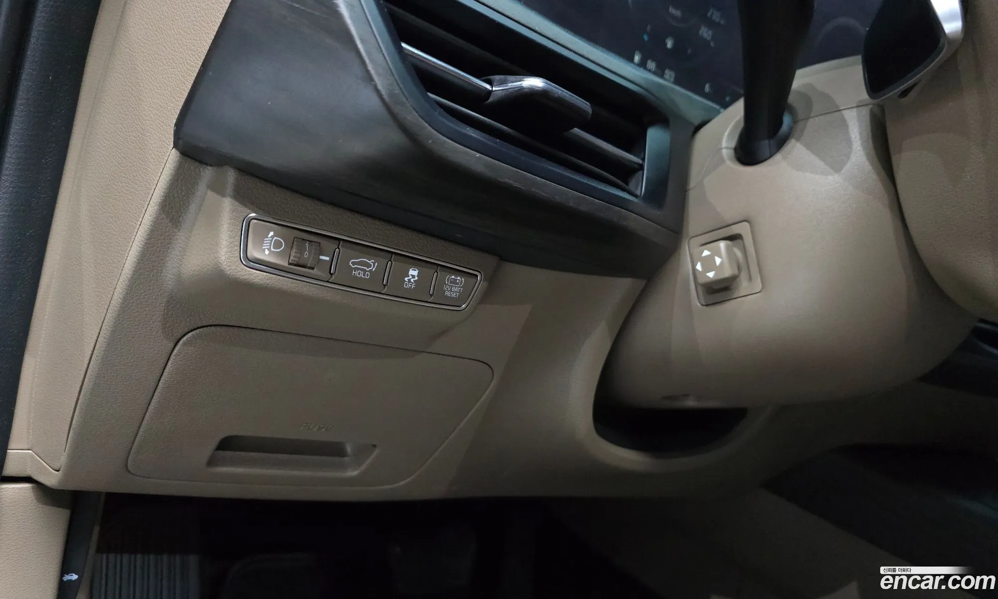 Kia K8 Hybrid 2022 — 15