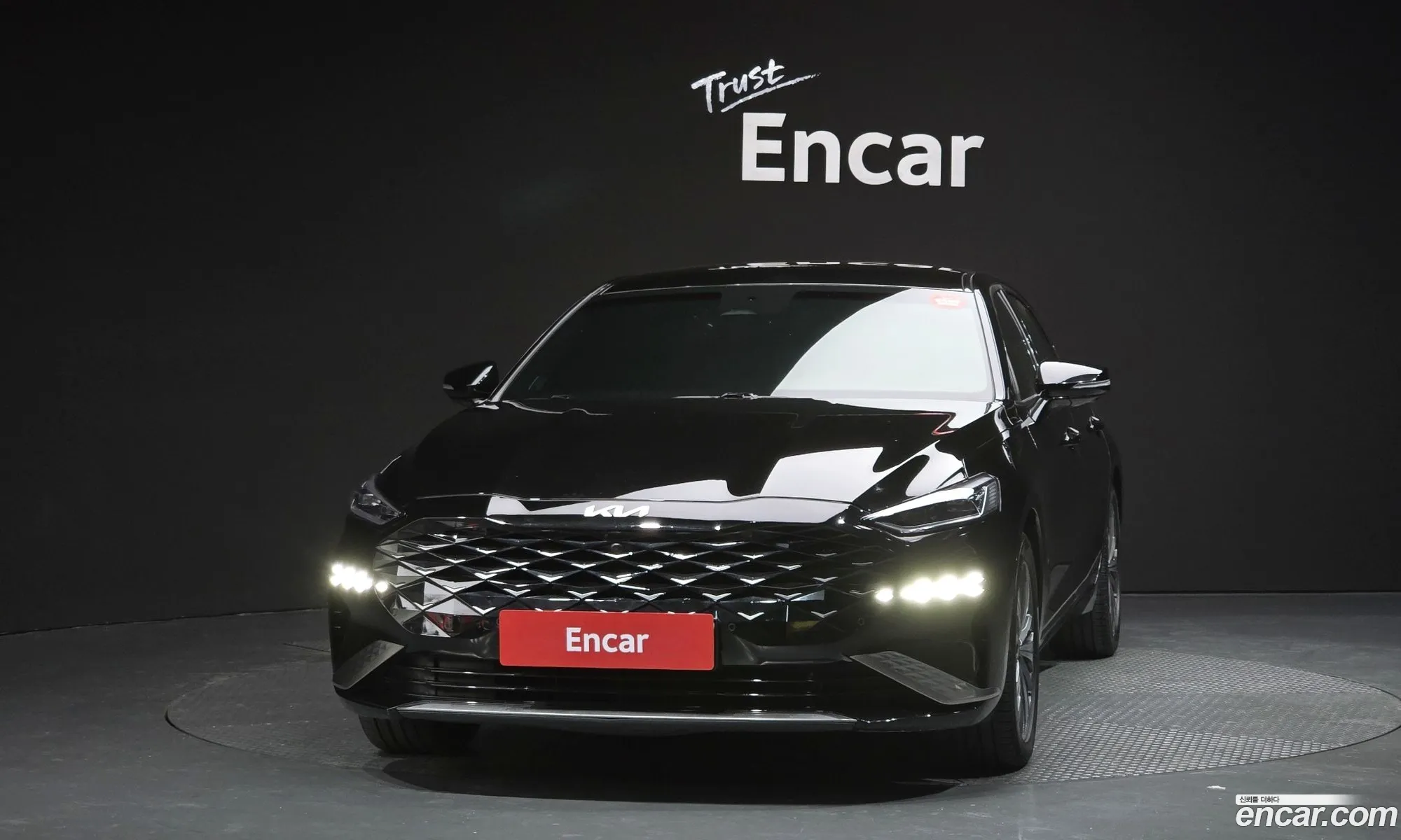 Kia K8 Hybrid 2022 — 12