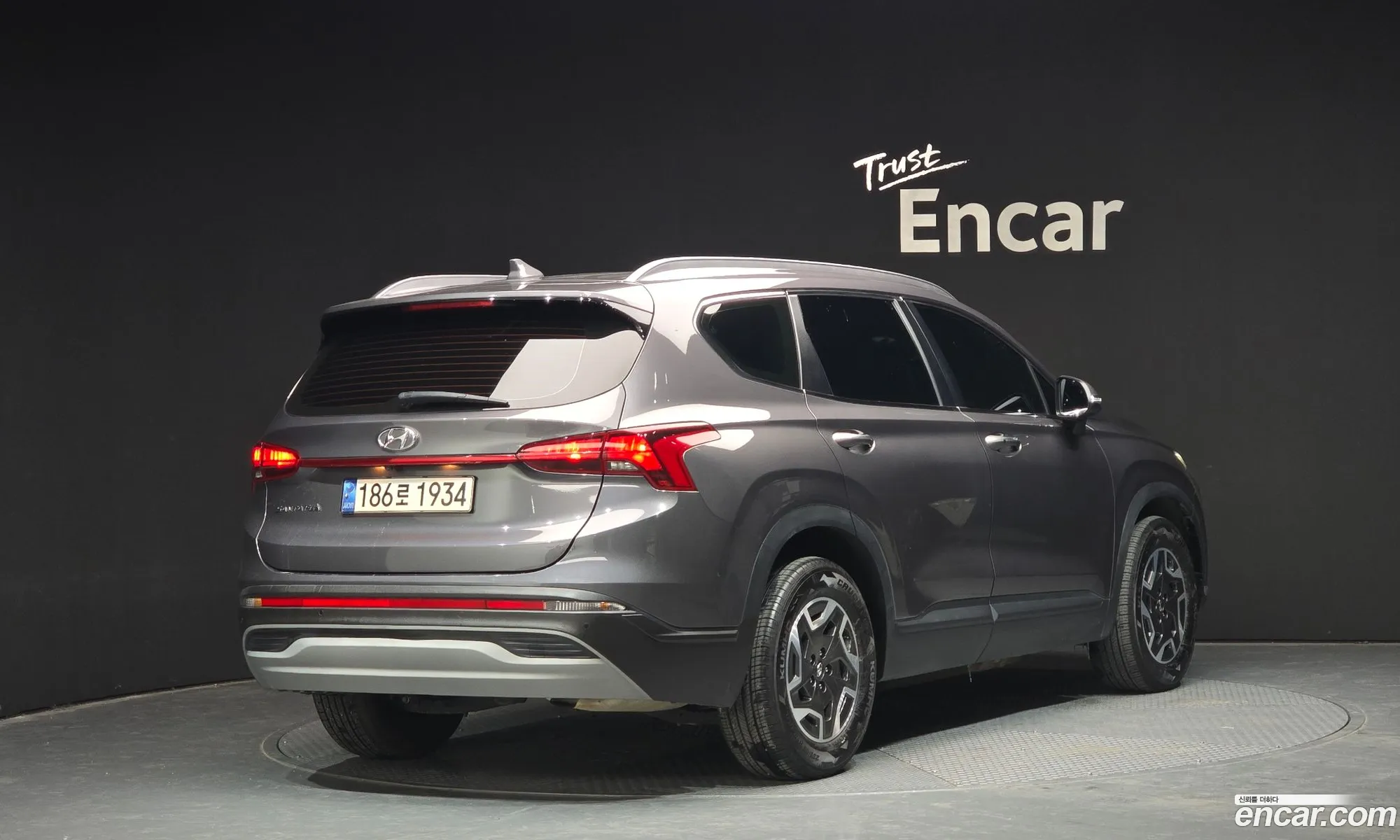 Hyundai Santa Fe 2022 — 18