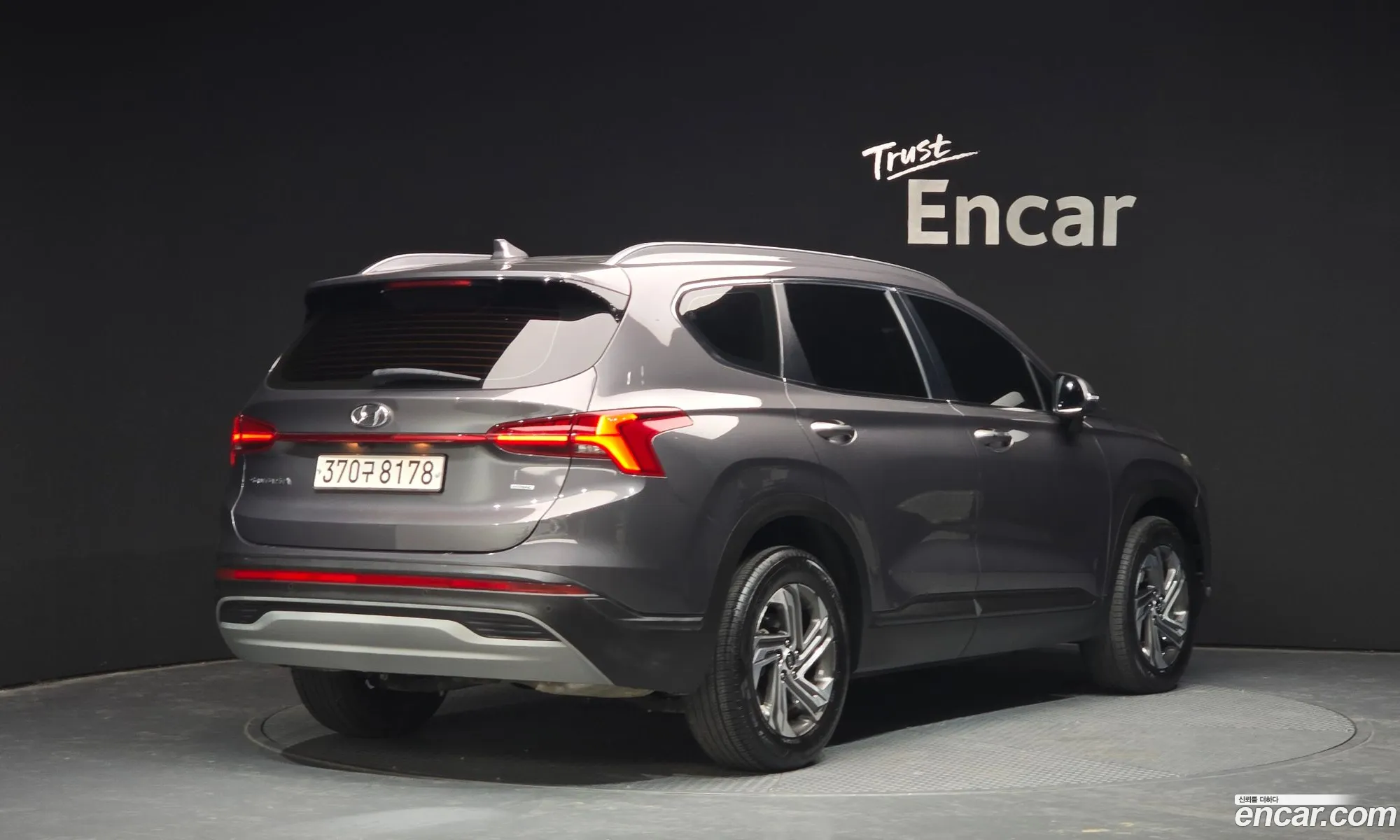 Hyundai Santa Fe 2022 — 19