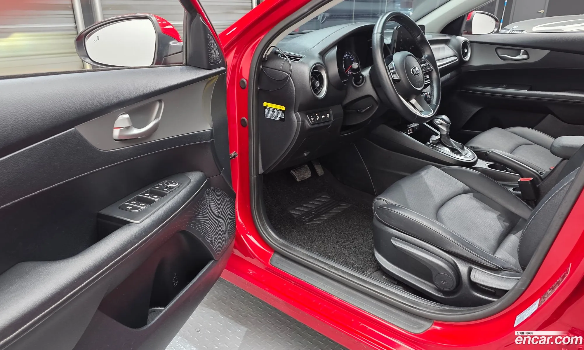 Kia K3 2018 — 17