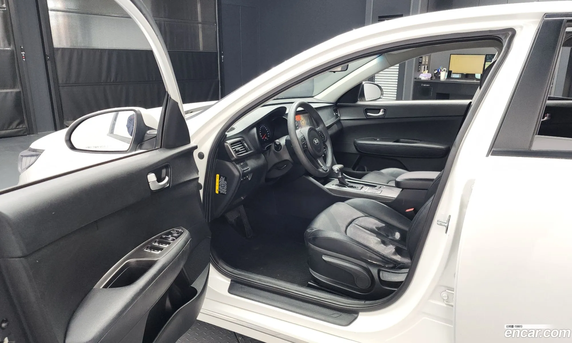 Kia K5 2016 — 16