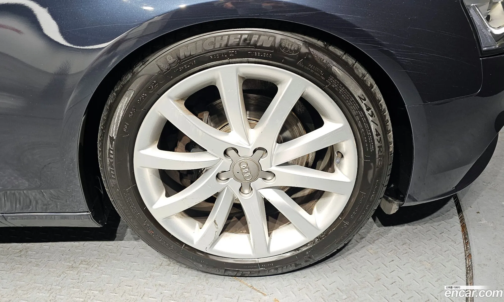 Audi A4 2013 — 18