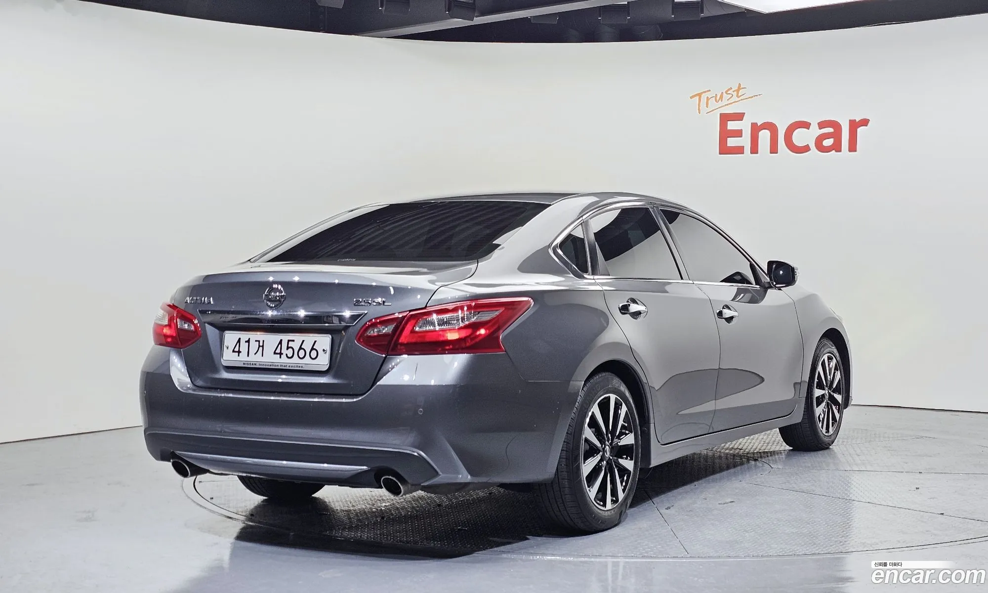 Nissan Altima 2018 — 15
