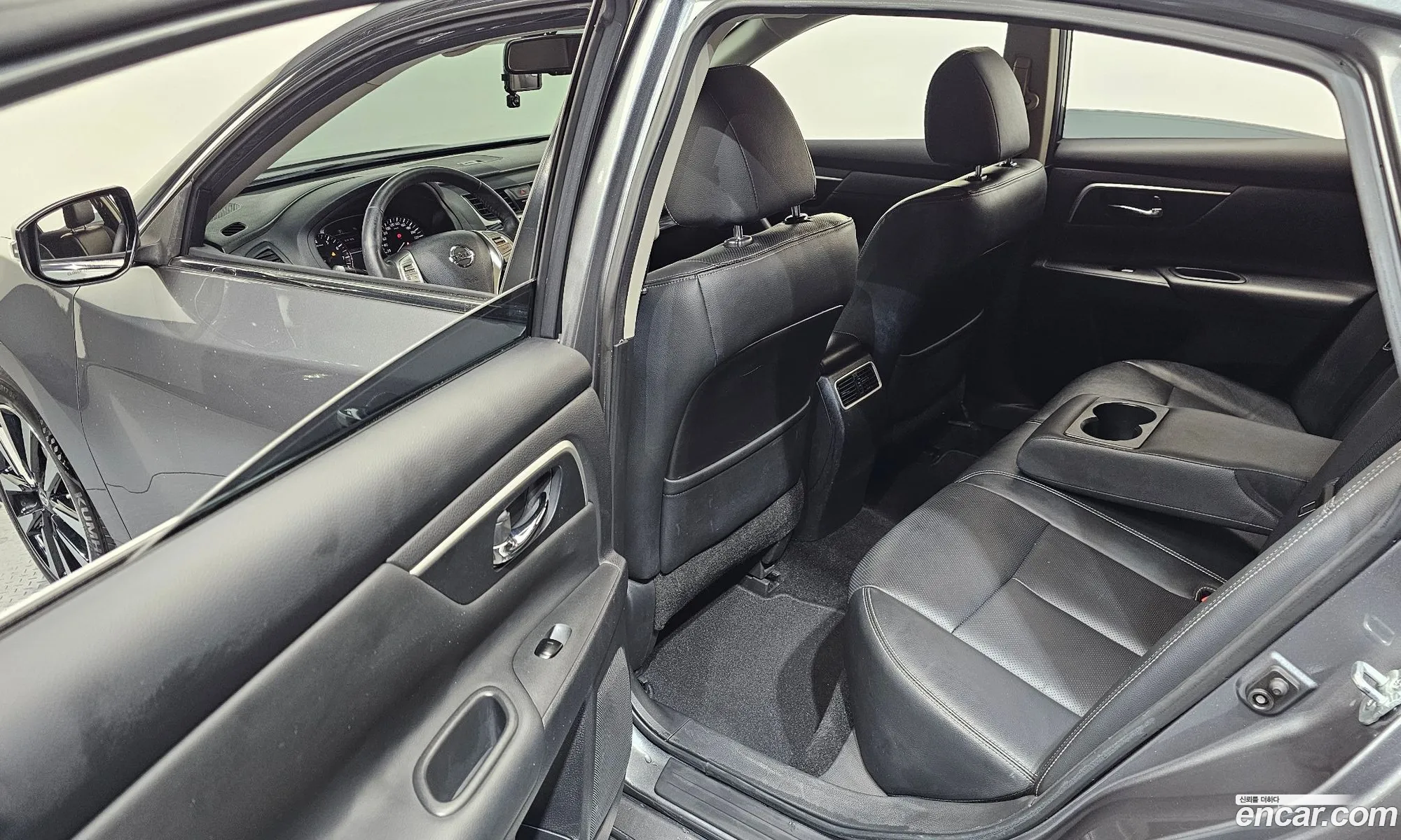 Nissan Altima 2018 — 16