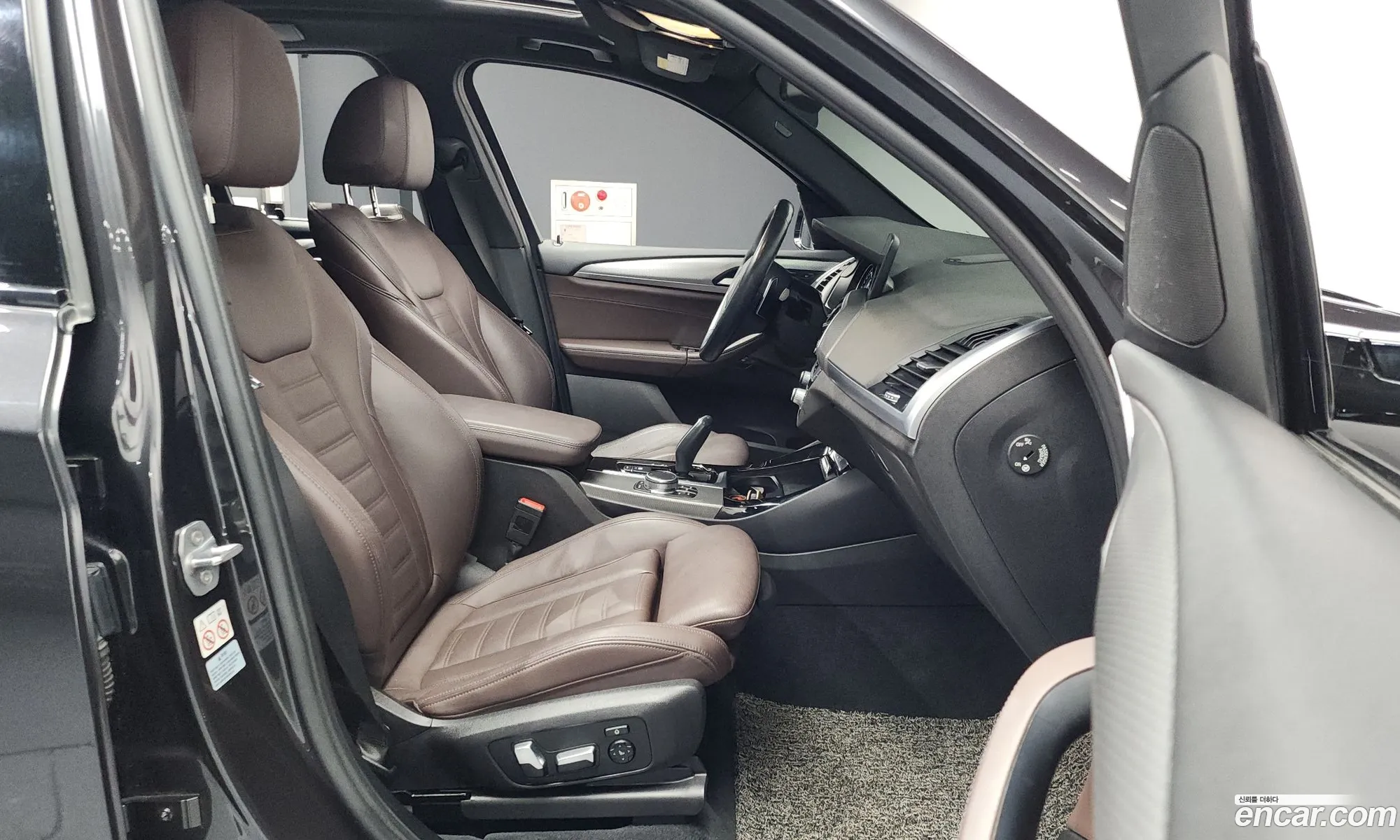 BMW X3 2019 WBAUZ3107KLT05288 — 8