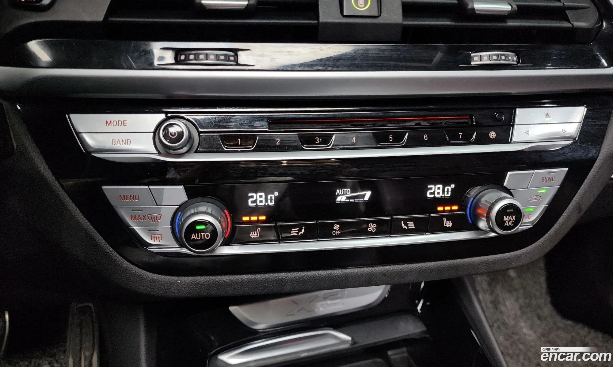 BMW X3 2019 WBAUZ3107KLT05288 — 5