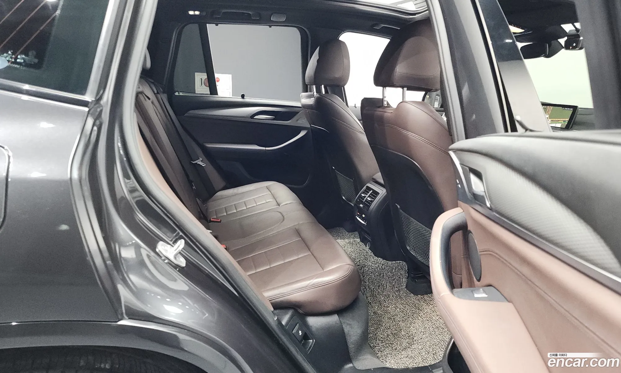 BMW X3 2019 WBAUZ3107KLT05288 — 6