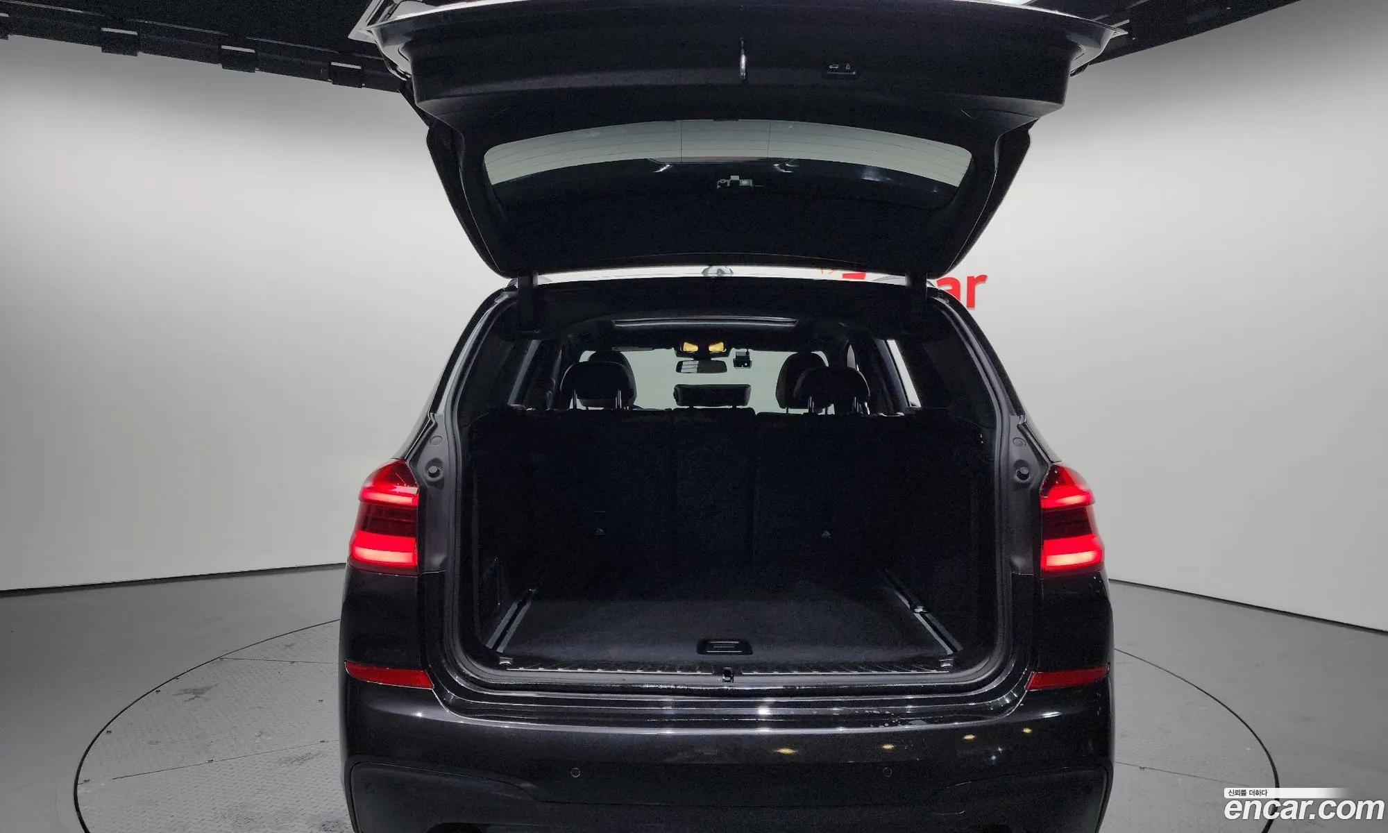 BMW X3 2019 WBAUZ3107KLT05288 — 16