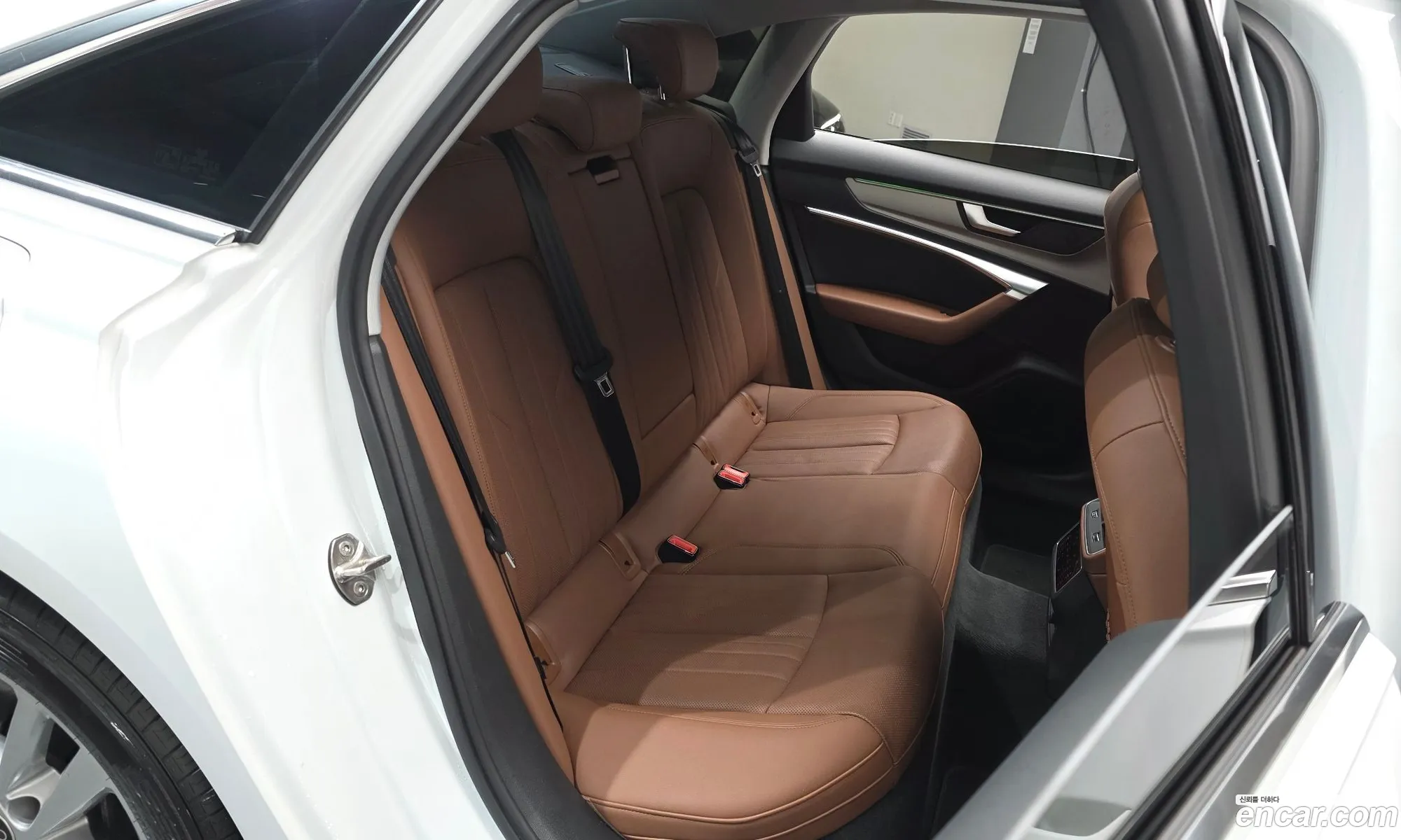 Audi A6 2022 WAUZZZF29NN041356 — 19