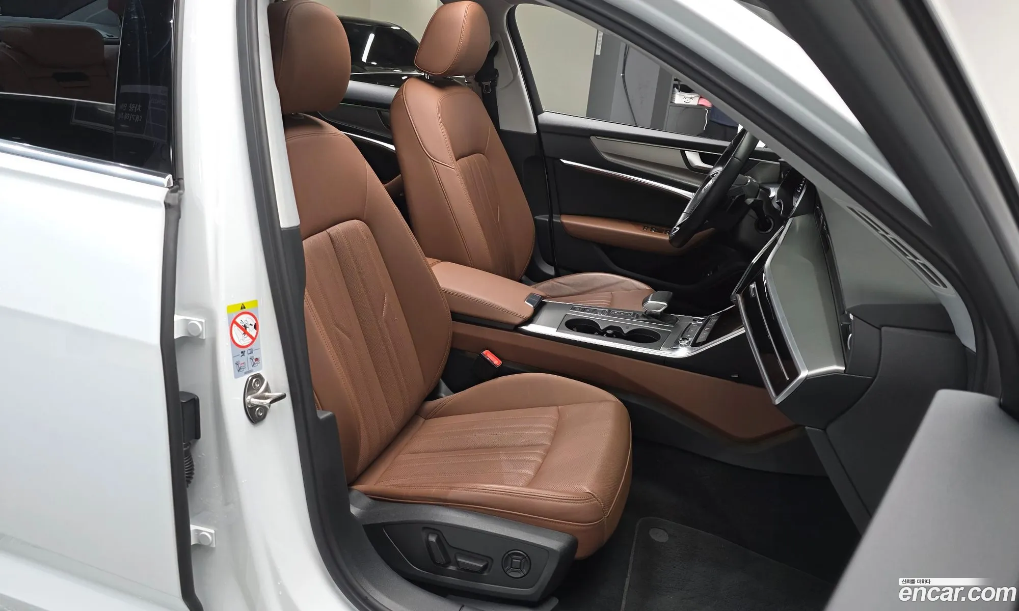 Audi A6 2022 WAUZZZF29NN041356 — 7