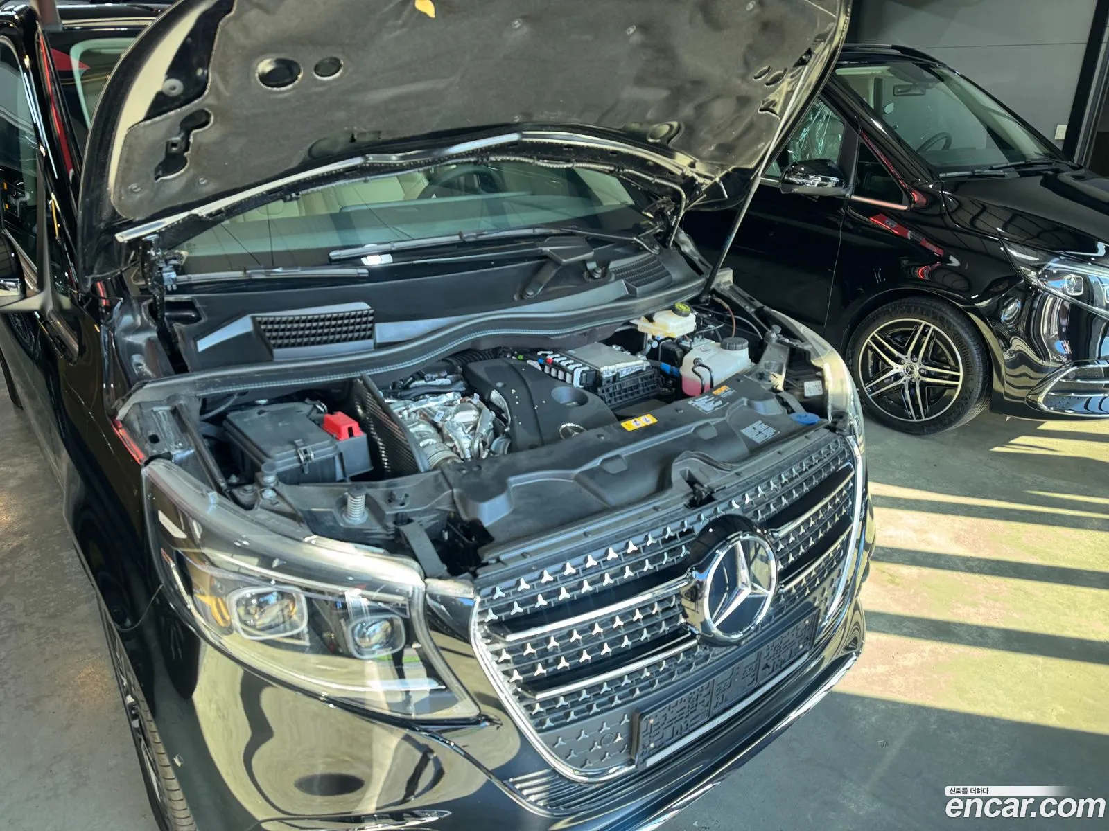Mercedes-Benz V-Class 2025 — 2
