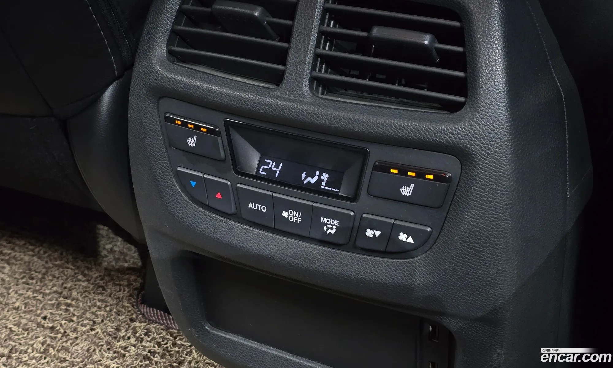 Honda Pilot 2016 5FNYF6850GB201136 — 17