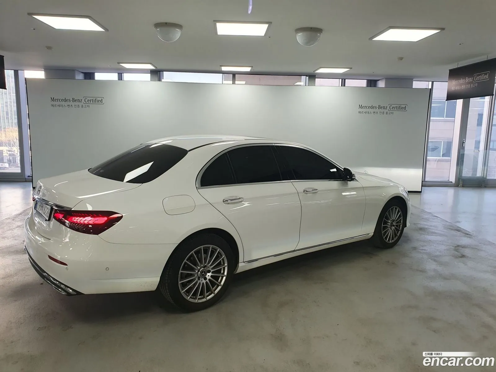 Mercedes-Benz E-Class W213 2023 — 4