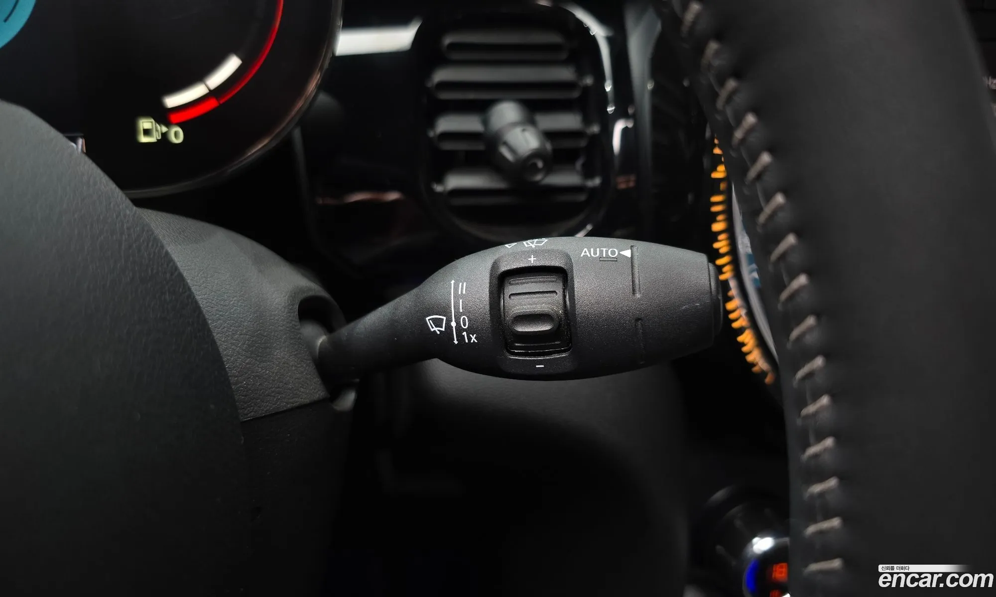 Mini Cooper S Convertible 2023 WMW71DL06R3R35546 — 12