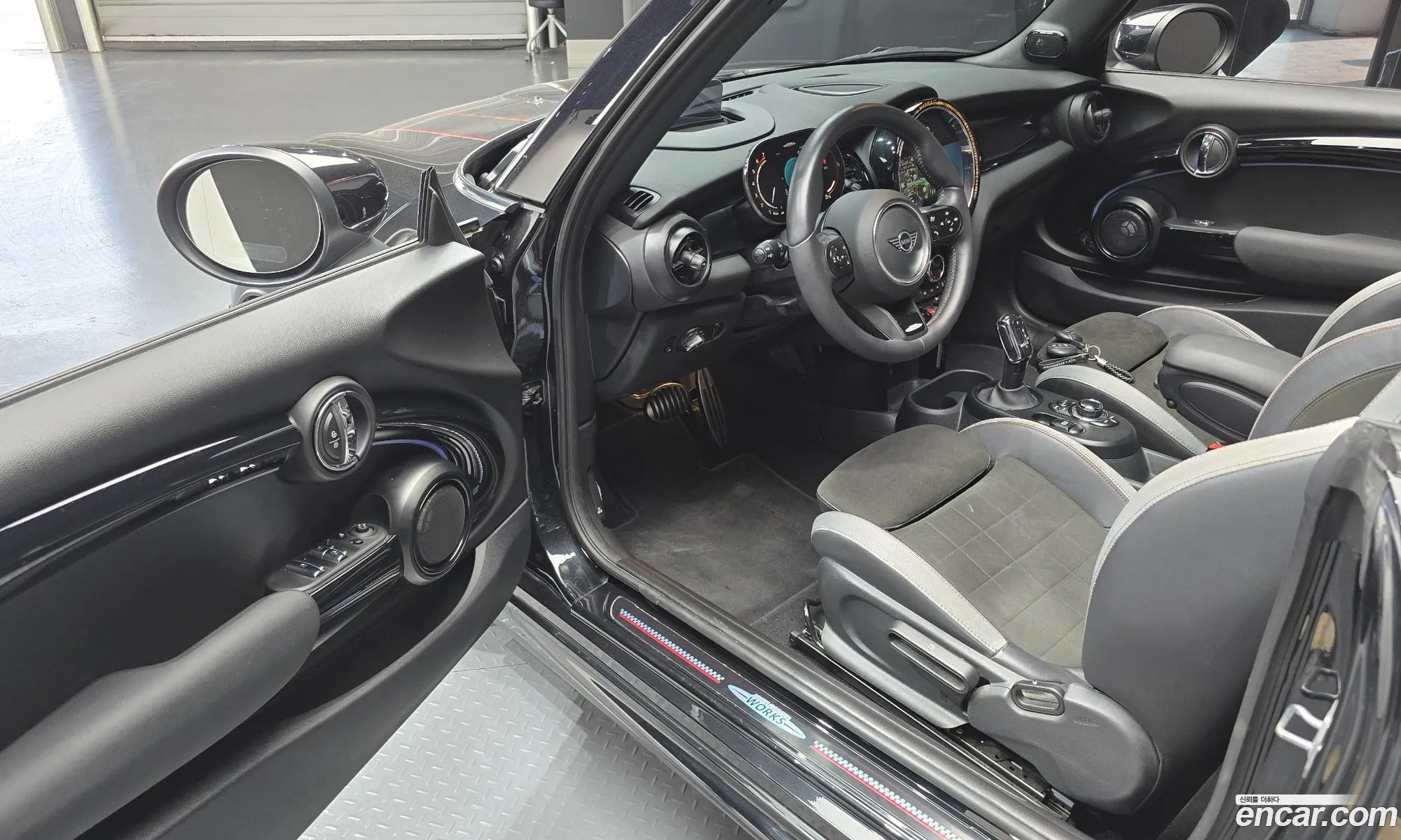 Mini Cooper S Convertible 2023 WMW71DL06R3R35546 — 3