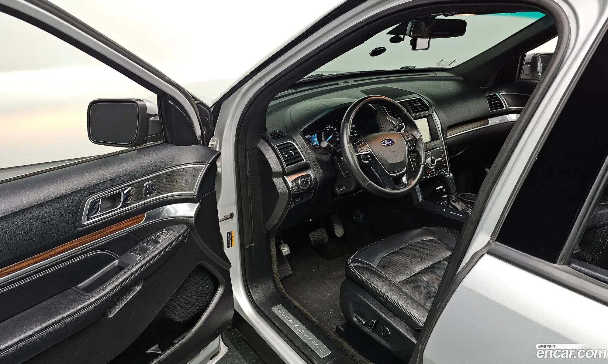Ford Explorer 2016 1FM5K8FH3GGB24739 — 3