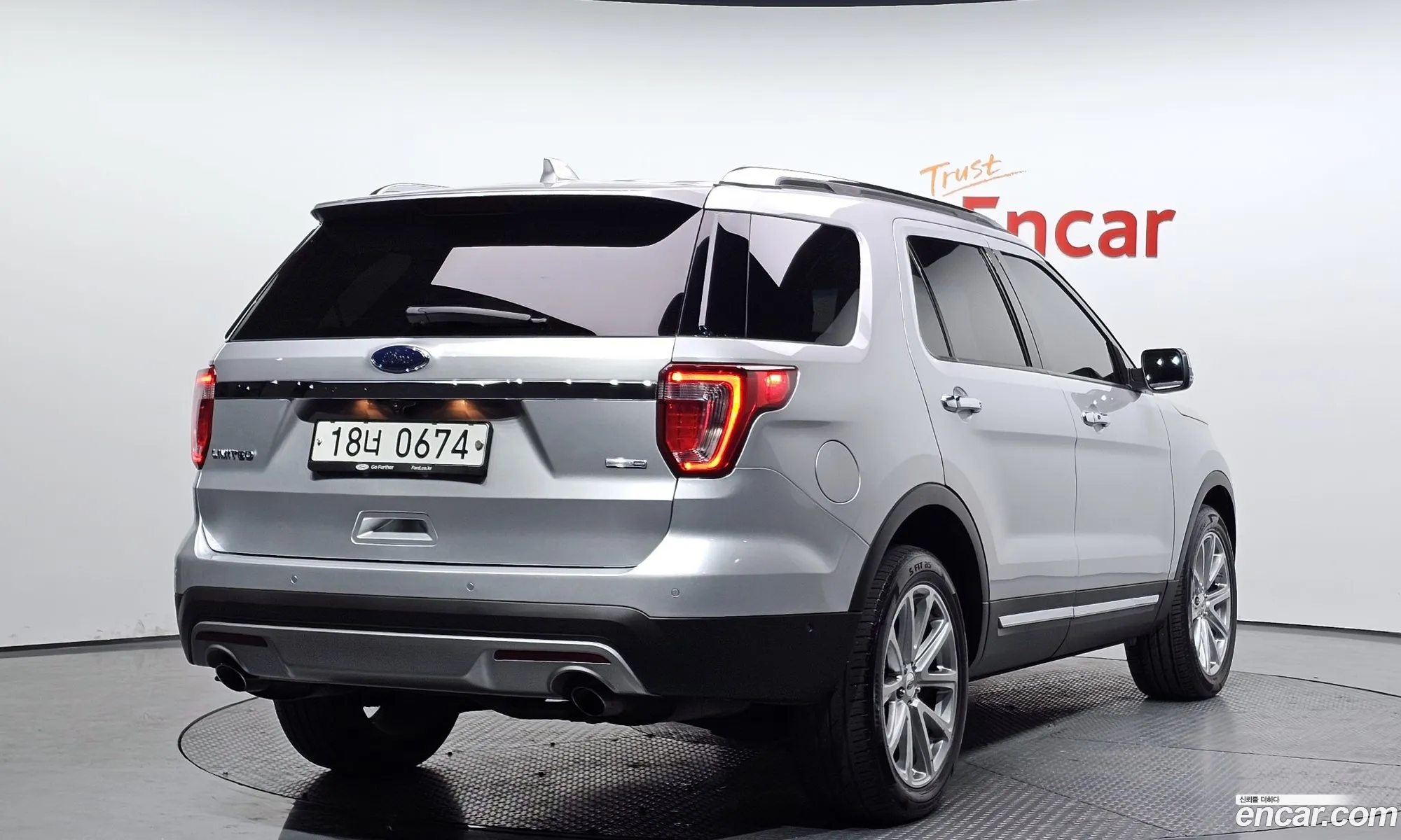 Ford Explorer 2016 1FM5K8FH3GGB24739 — 10