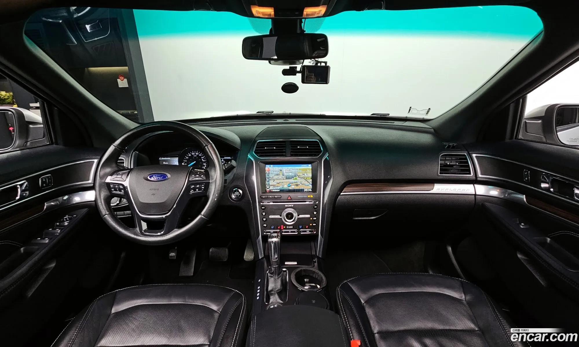 Ford Explorer 2016 1FM5K8FH3GGB24739 — 2