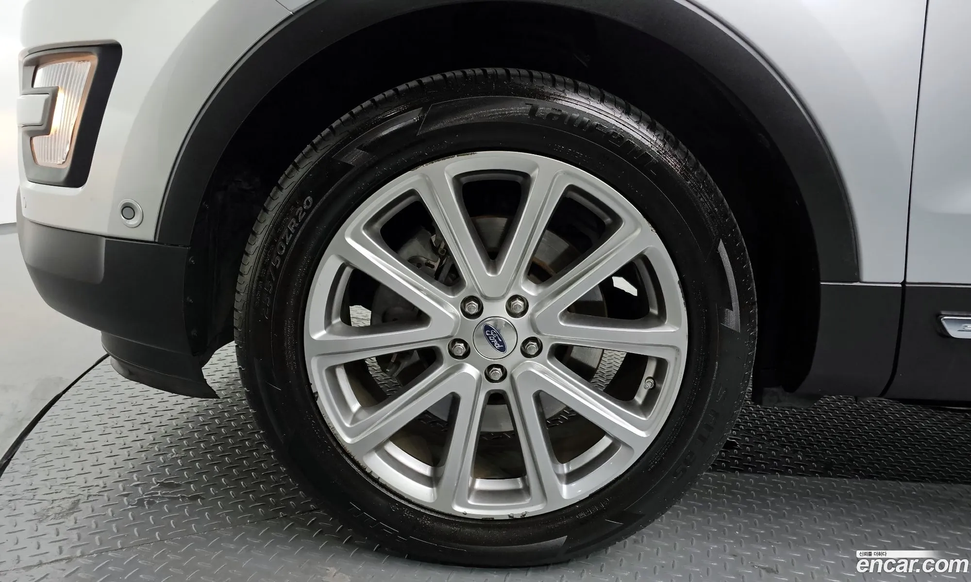 Ford Explorer 2016 1FM5K8FH3GGB24739 — 15