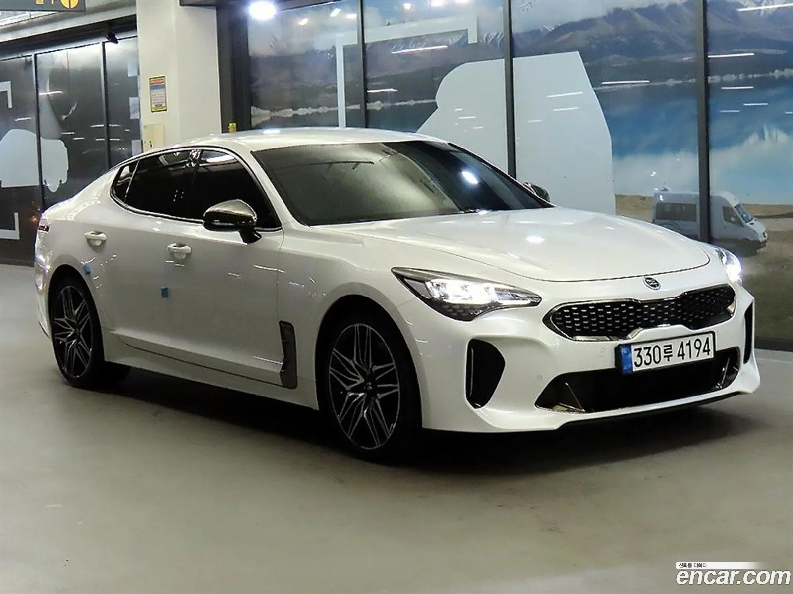 Kia Stinger Meister 2021 — 16