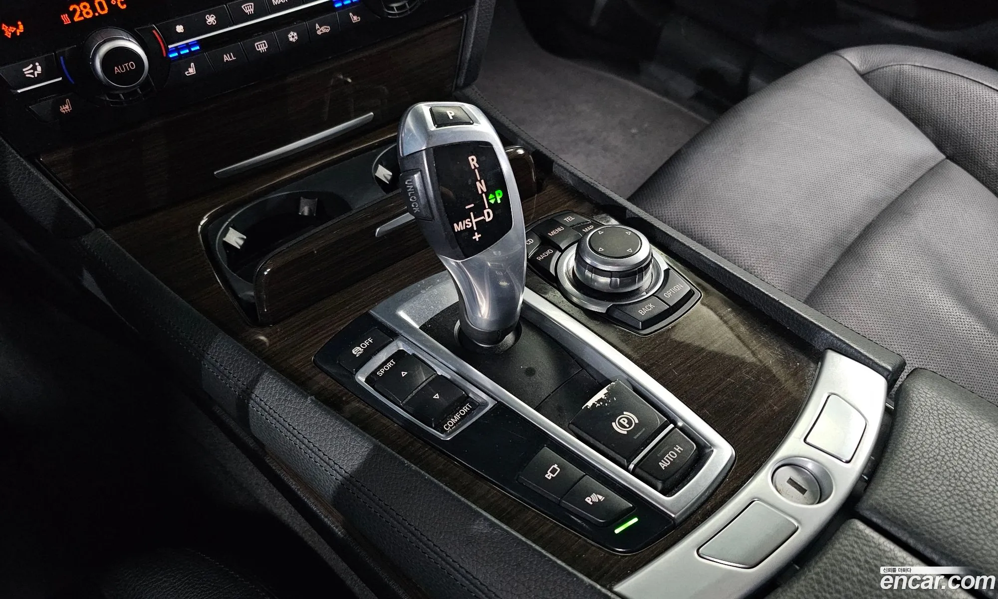 BMW 7 Series 2010 WBAKA4101AC367658 — 16